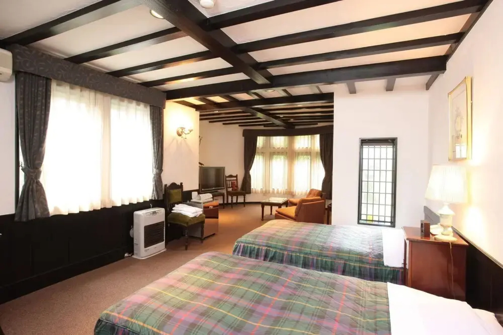 Petit Hotel & Restaurant Old Age