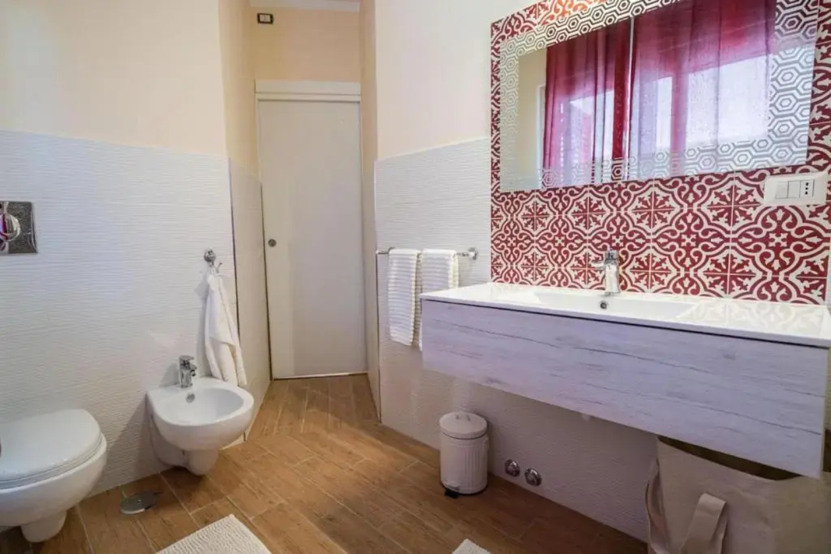 Romantic Apartment With Hot Tub