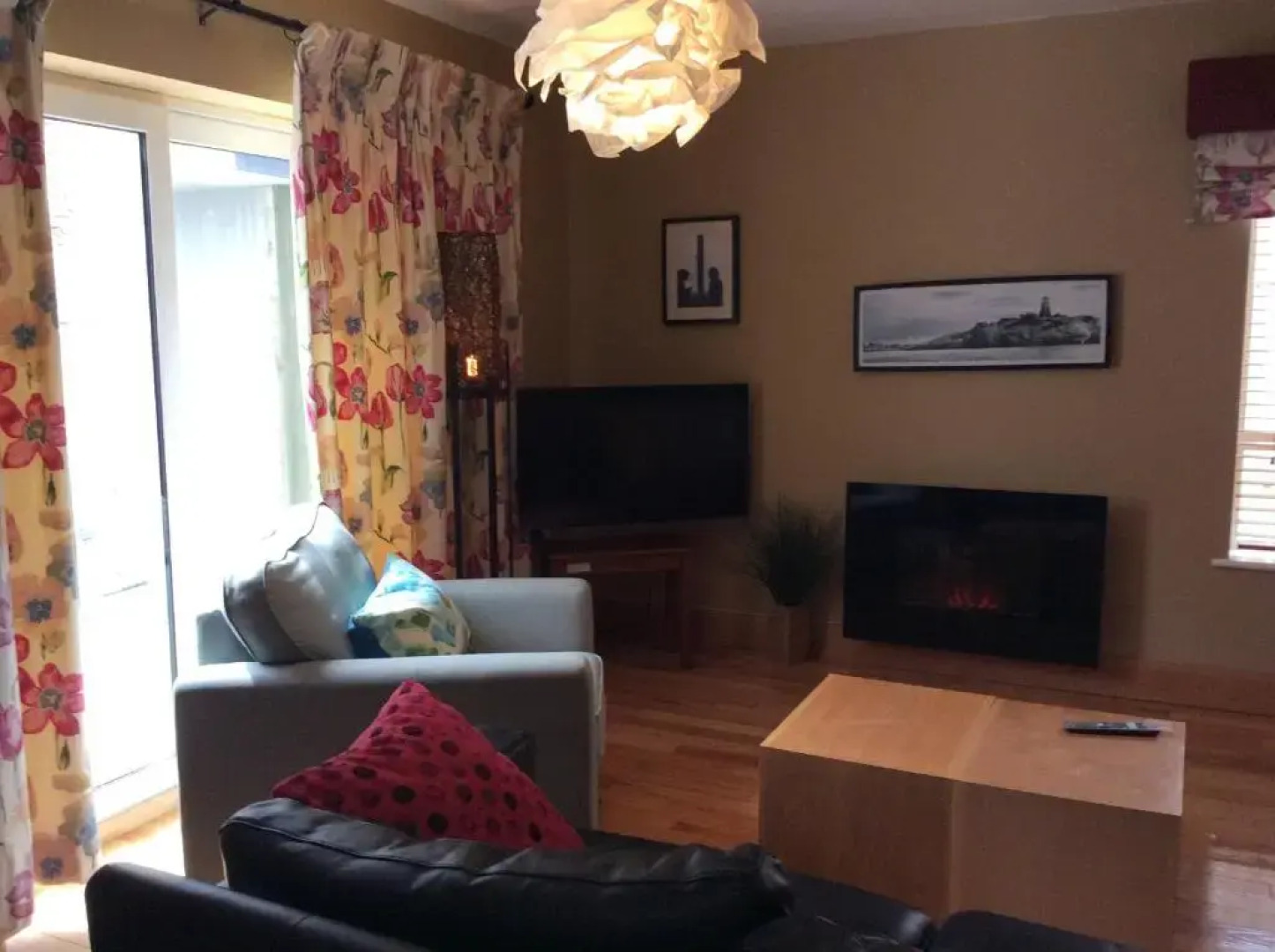 Secluded ground floor village centre apartment