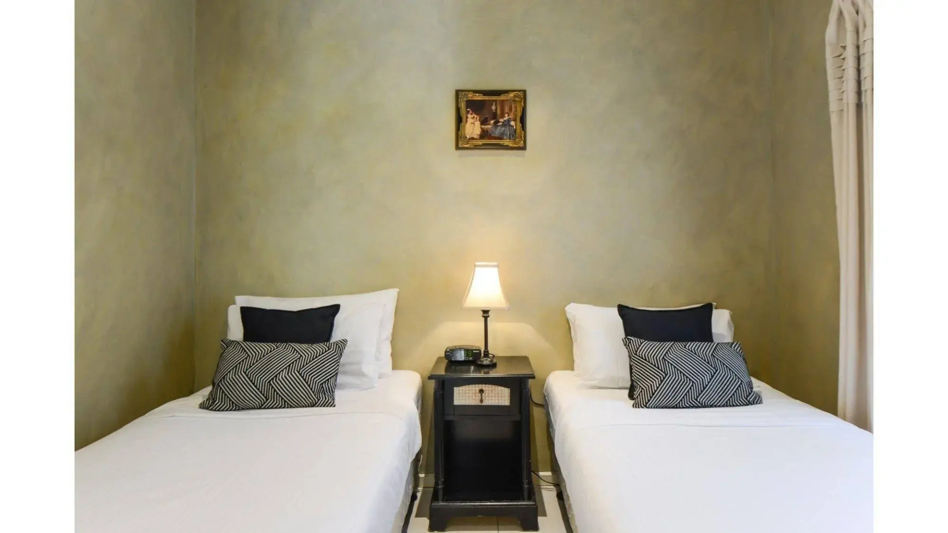 Boutique Stays - Brighton Rose