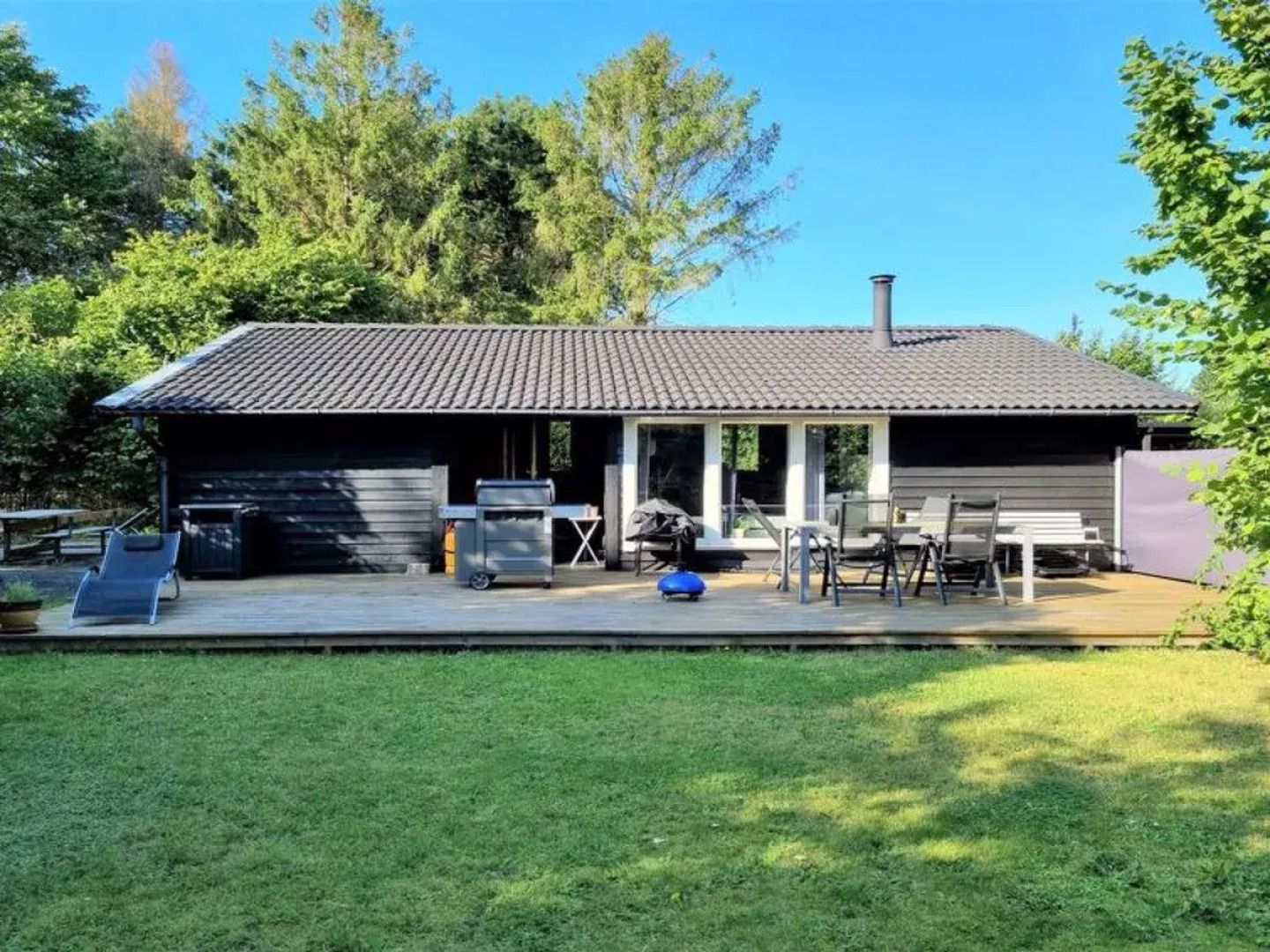 "Duran" - 4.1km from the sea in Sealand