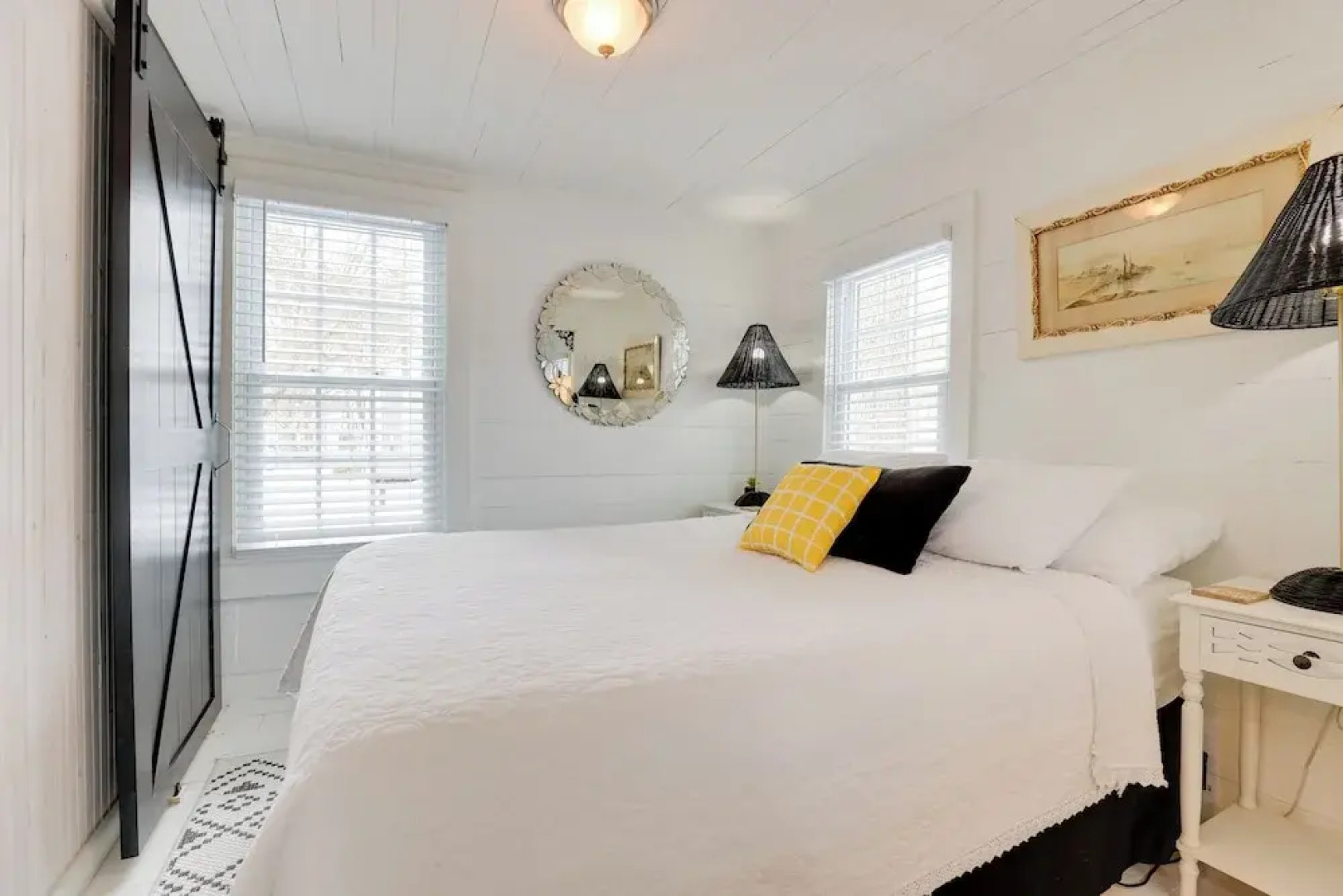 Near Keuka Lake: Walkable Paradise!