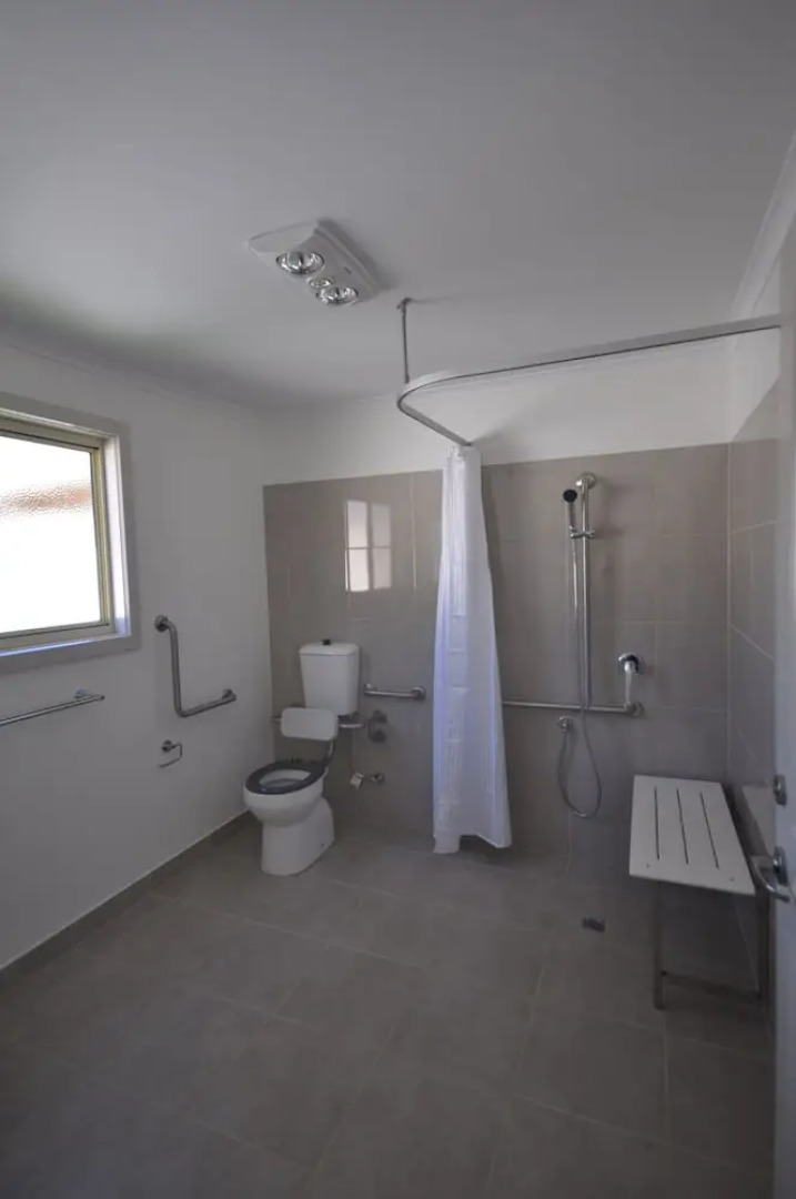 Dylene Caravan Park - 2 Br Family Cabin With Air