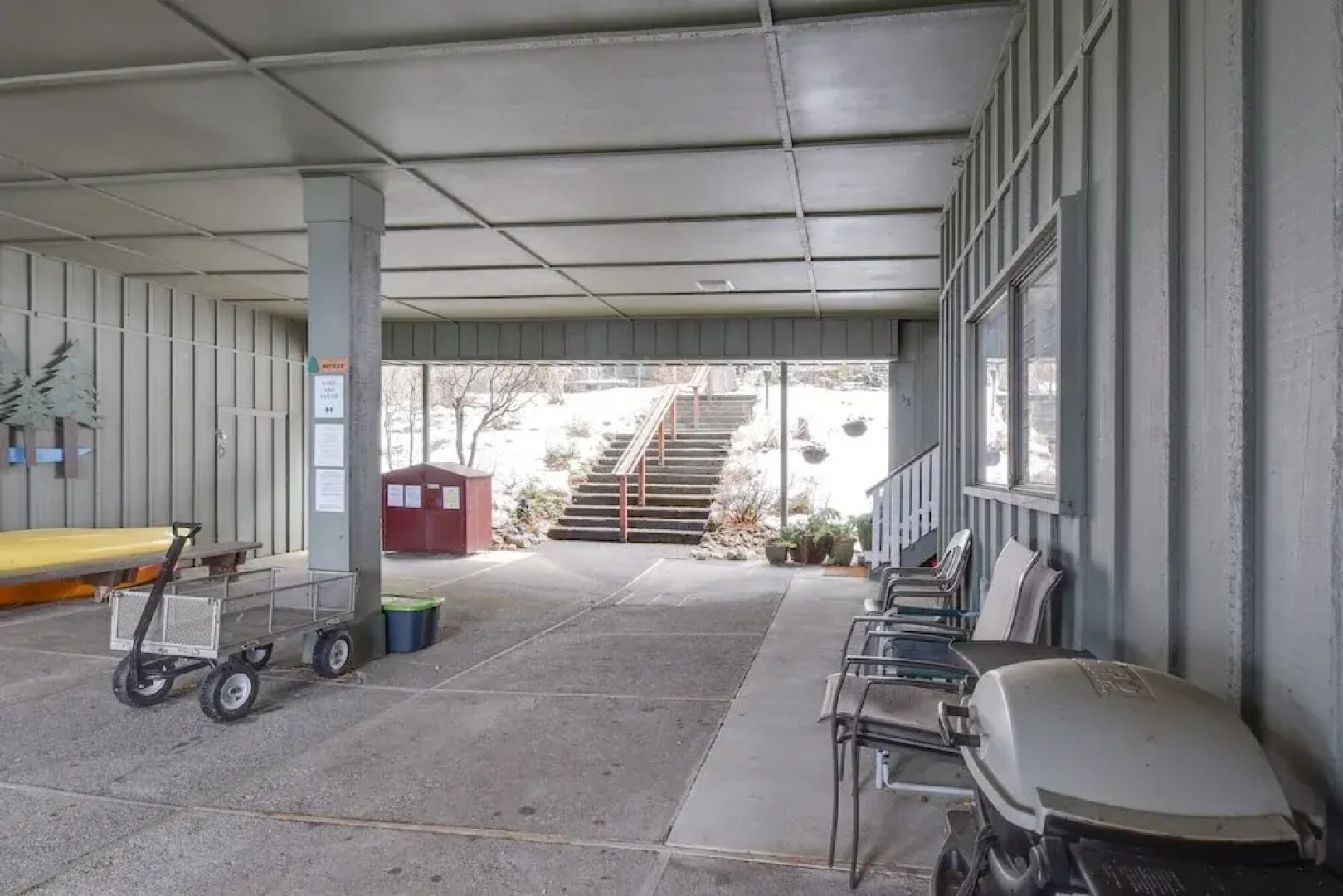 Waters Edge Jewel w/ Lake Views HOA Access!