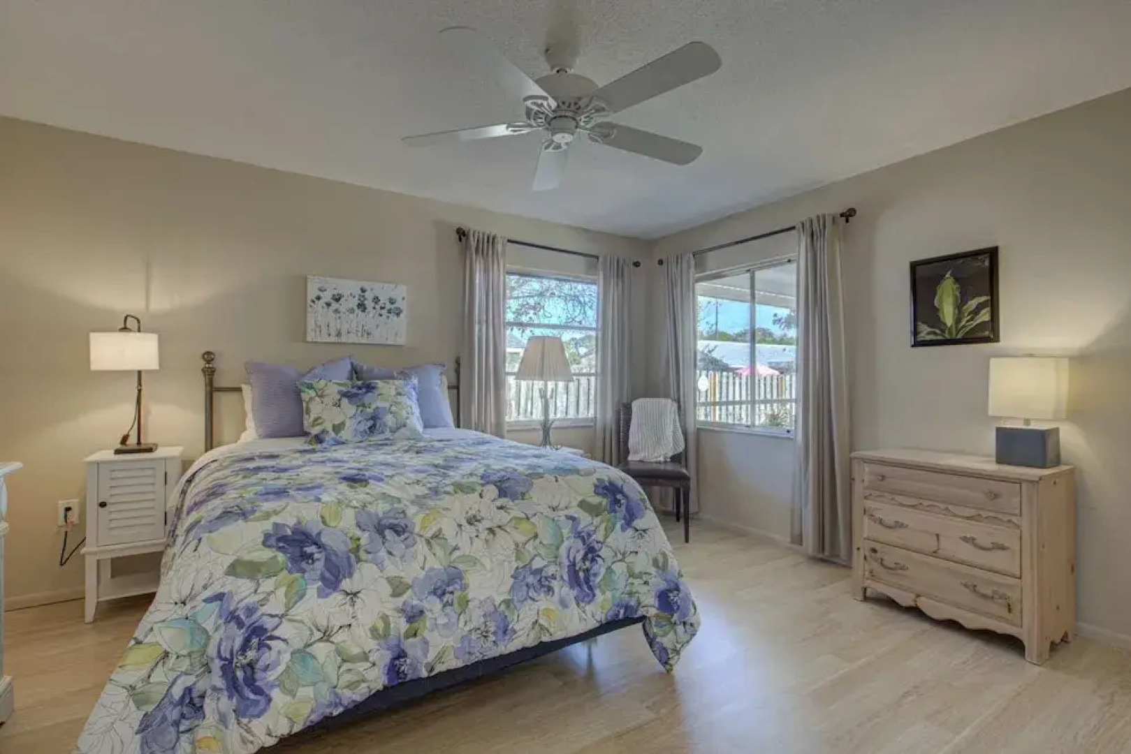 Peaceful Egret Pool Home in Venice