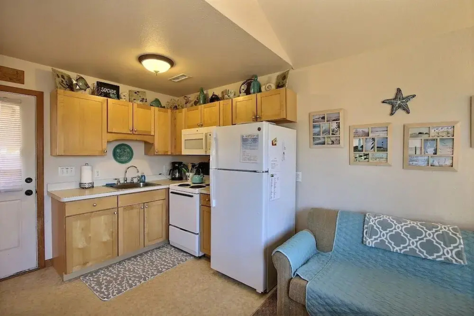 16 License To Chill 1 Bedroom Condo by RedAwning