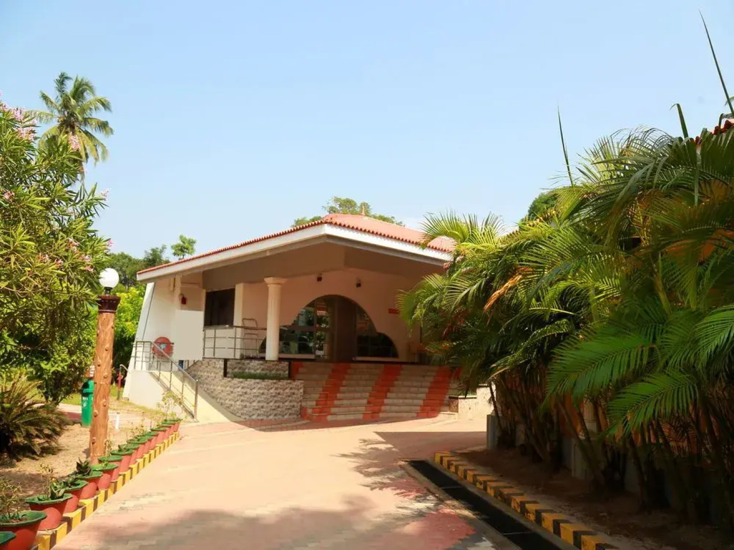 OYO 9992 Panoramic Sea Resort