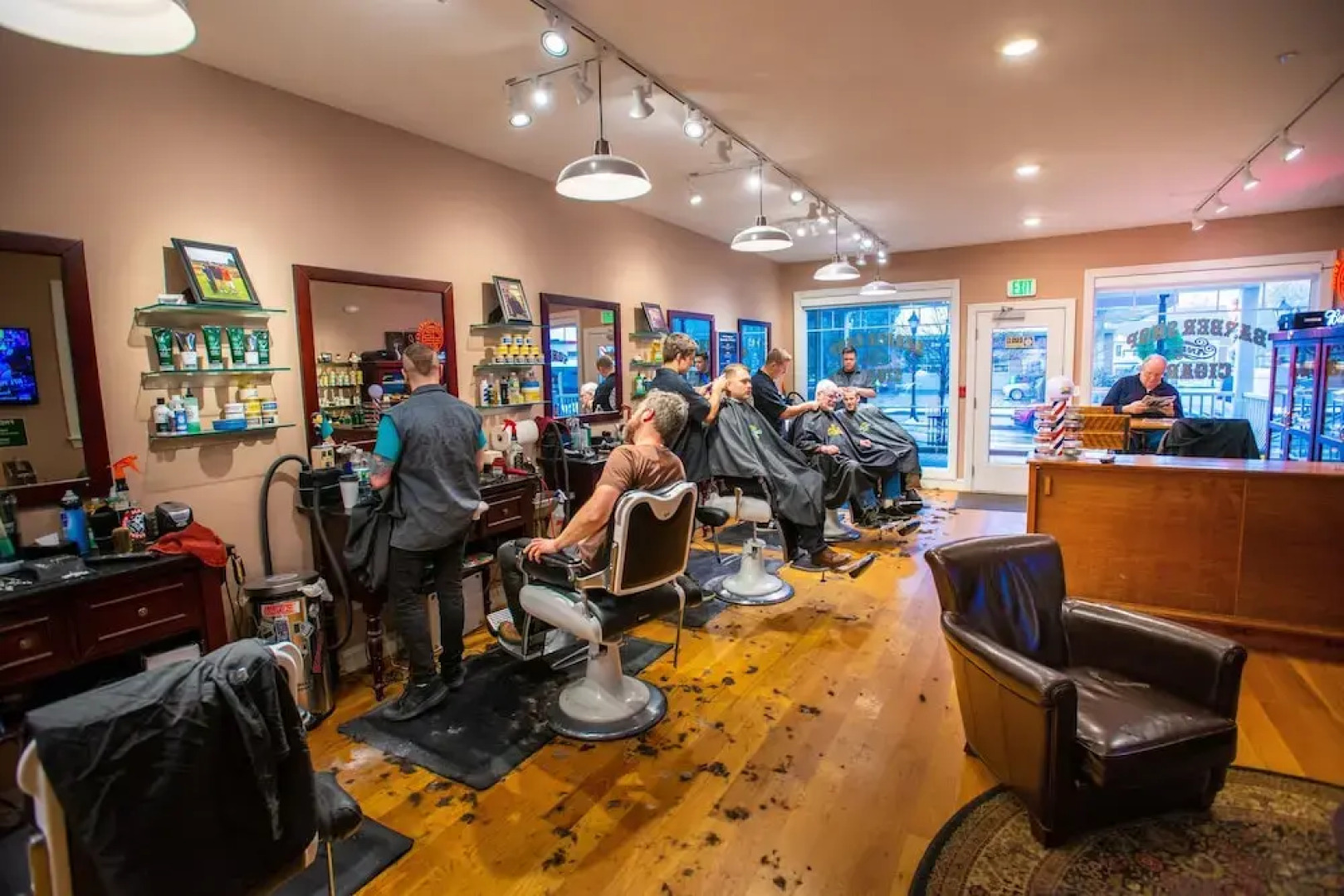 Capital Resorts - 84 Main