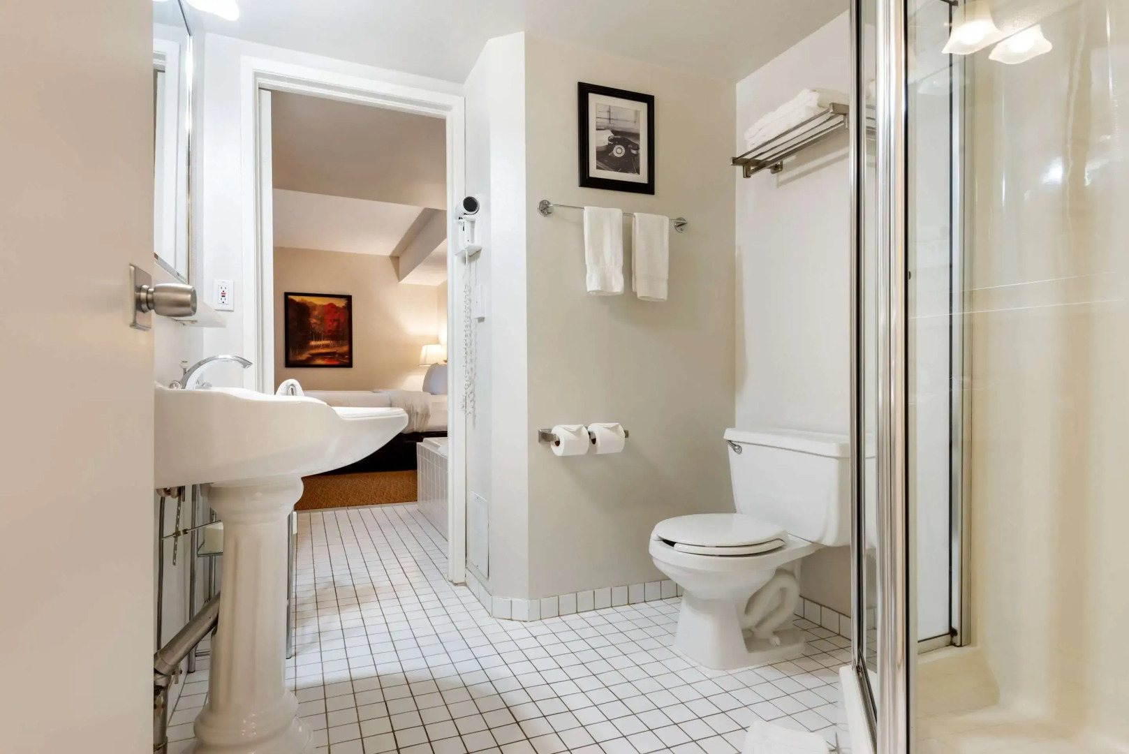 Village Inn & Suites