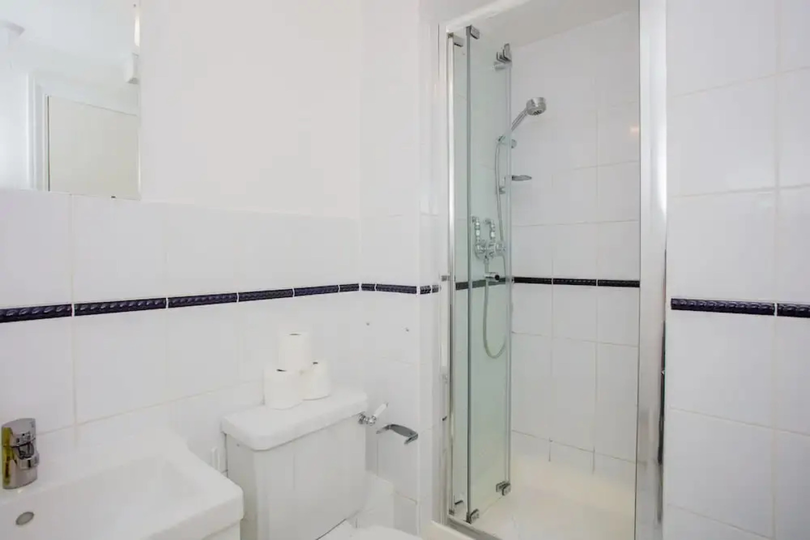 2 Bedroom Flat In East London