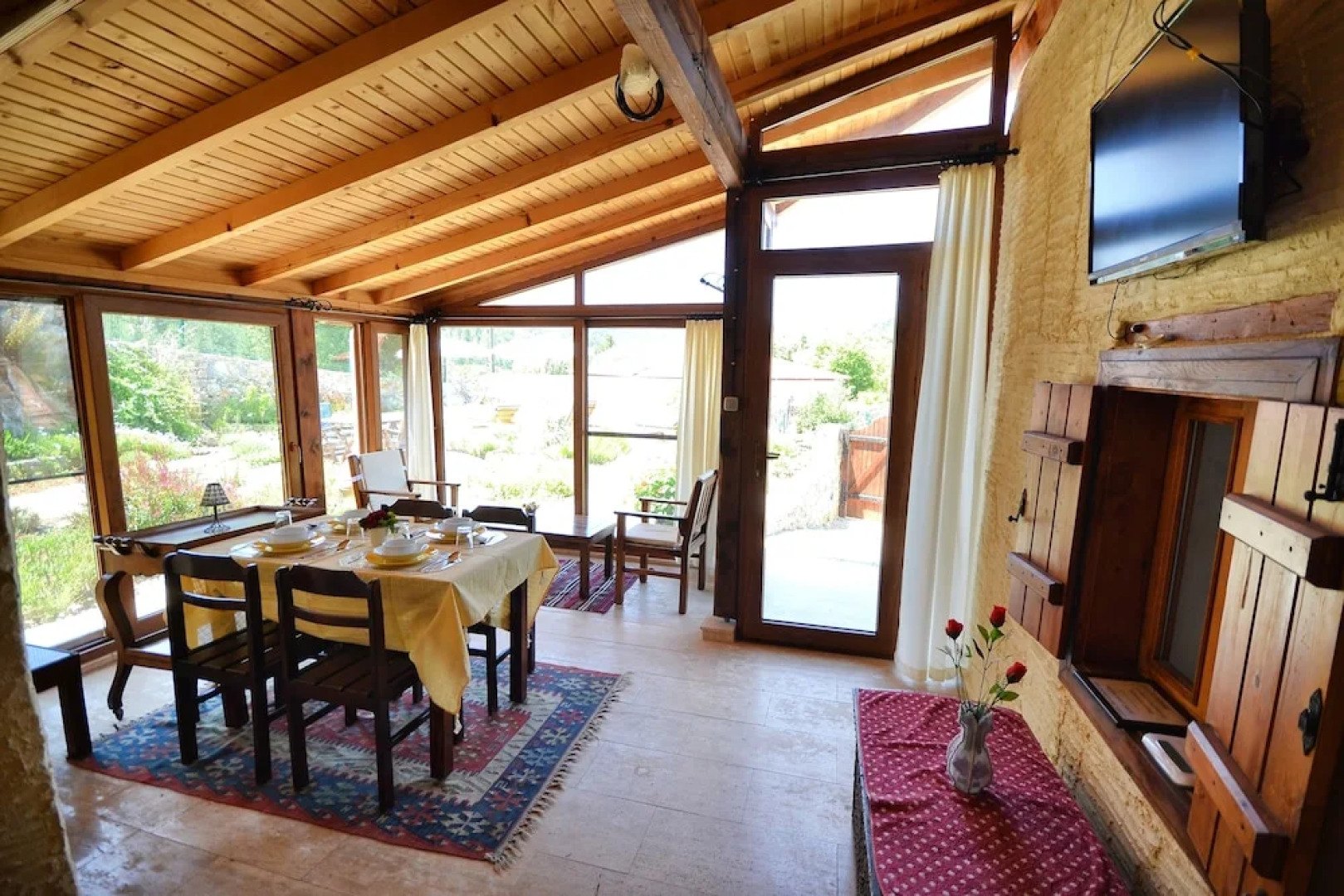 KAY4800 Villa Sems 2 Bedrooms