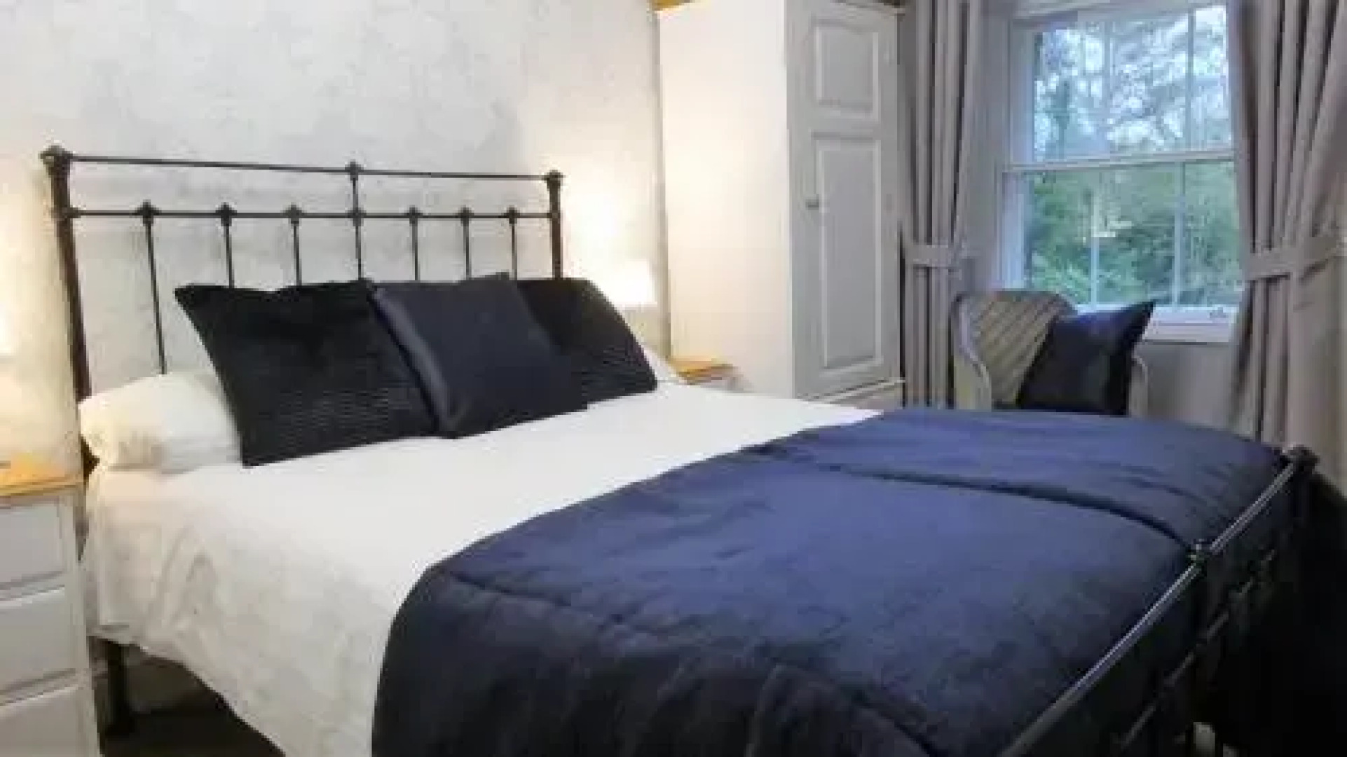 Rockside Guest House