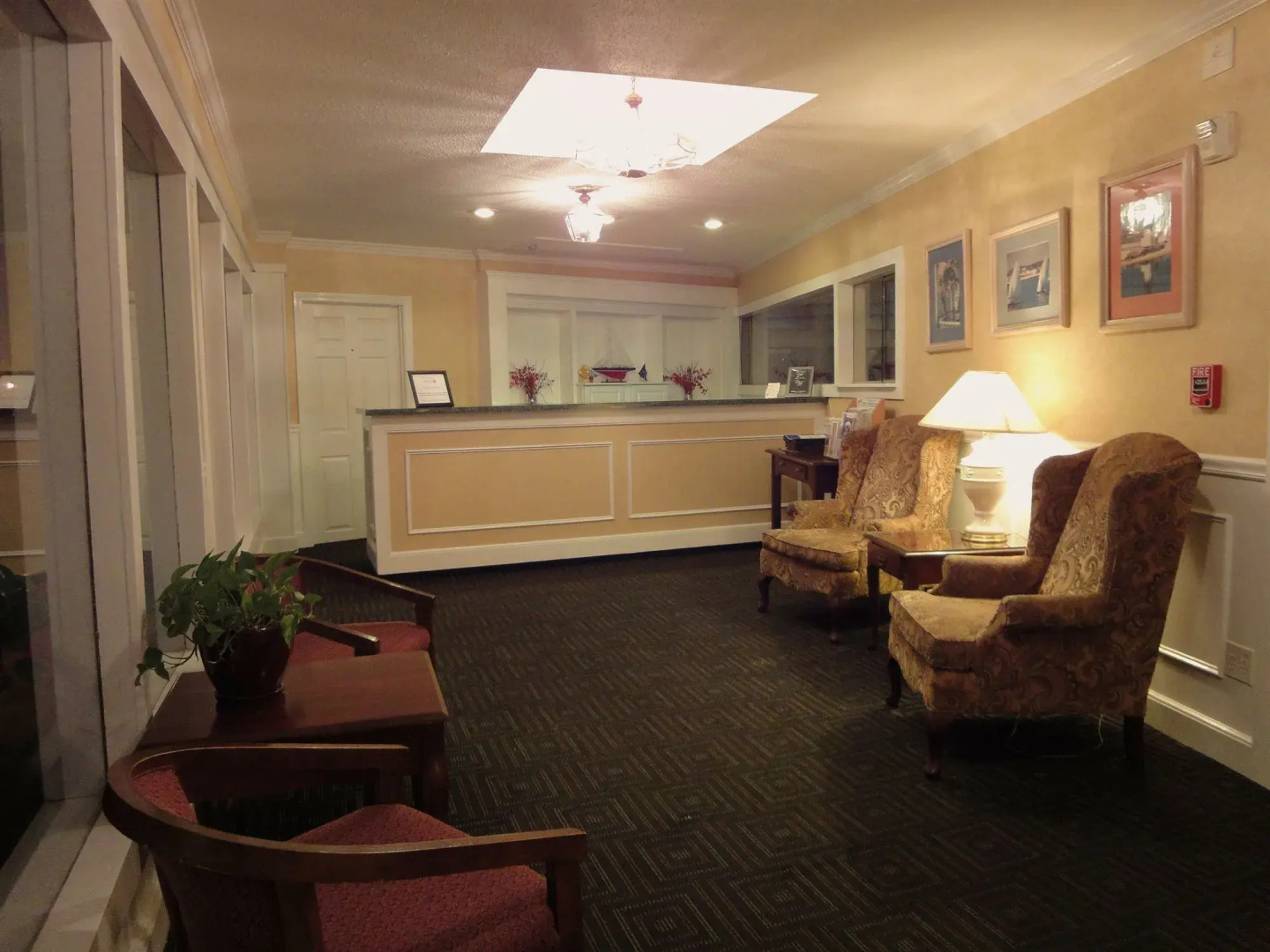 Hyannis Travel Inn