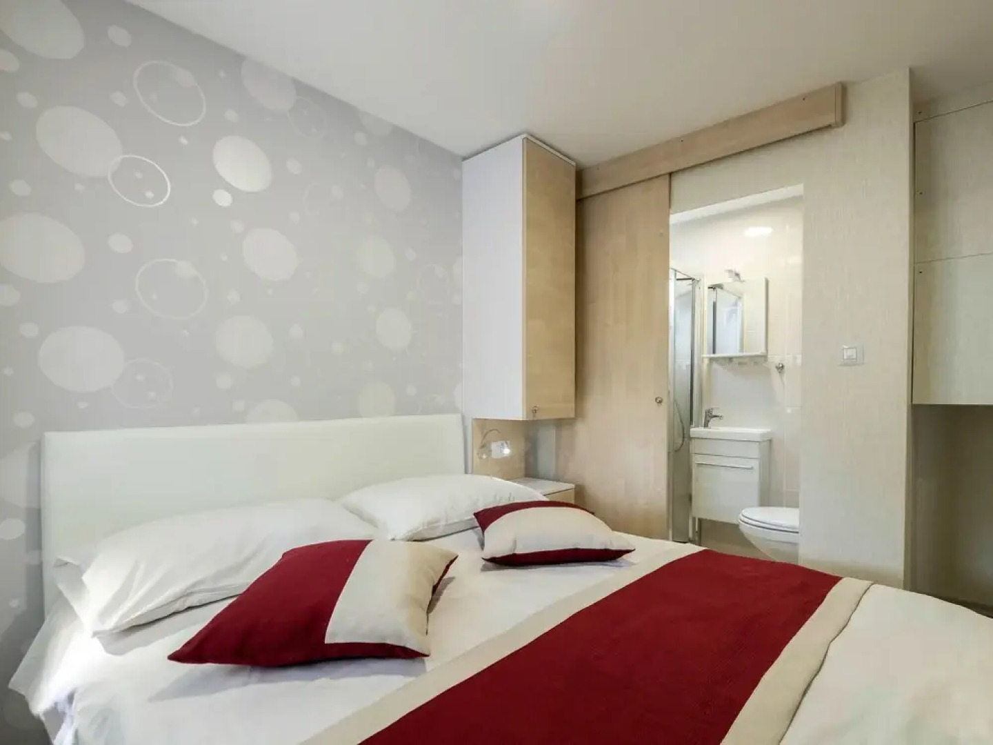 Luxury Premium Banjole