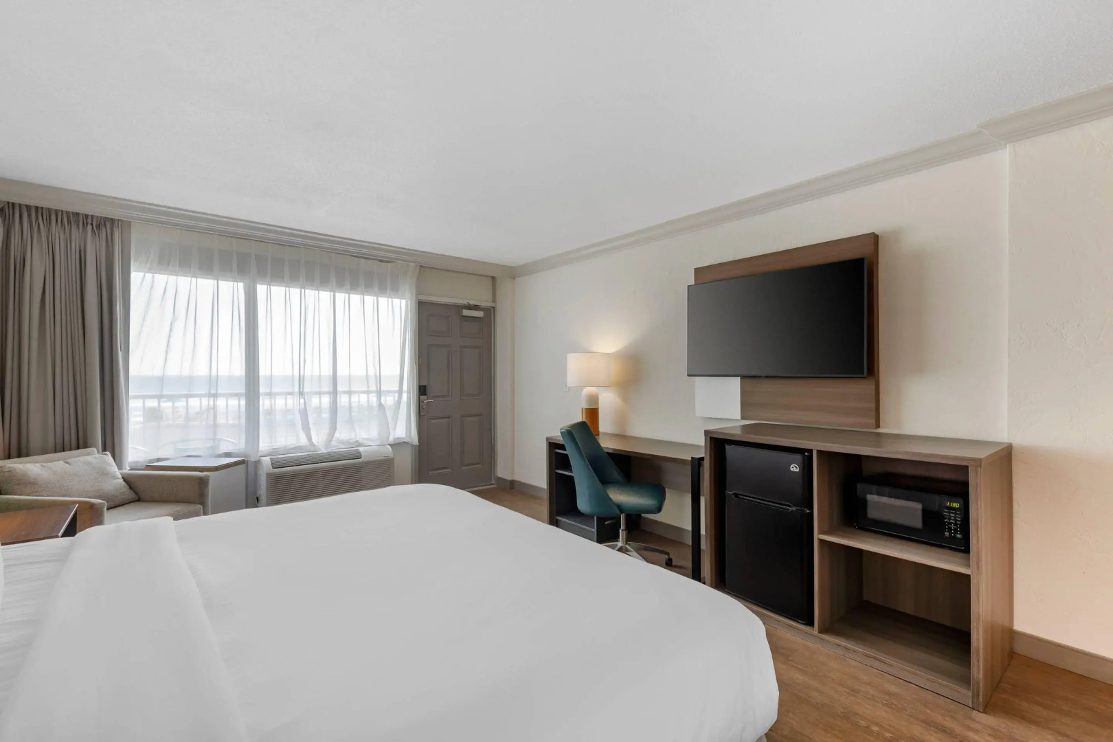 Comfort Inn & Suites Ormond Beach Oceanfront