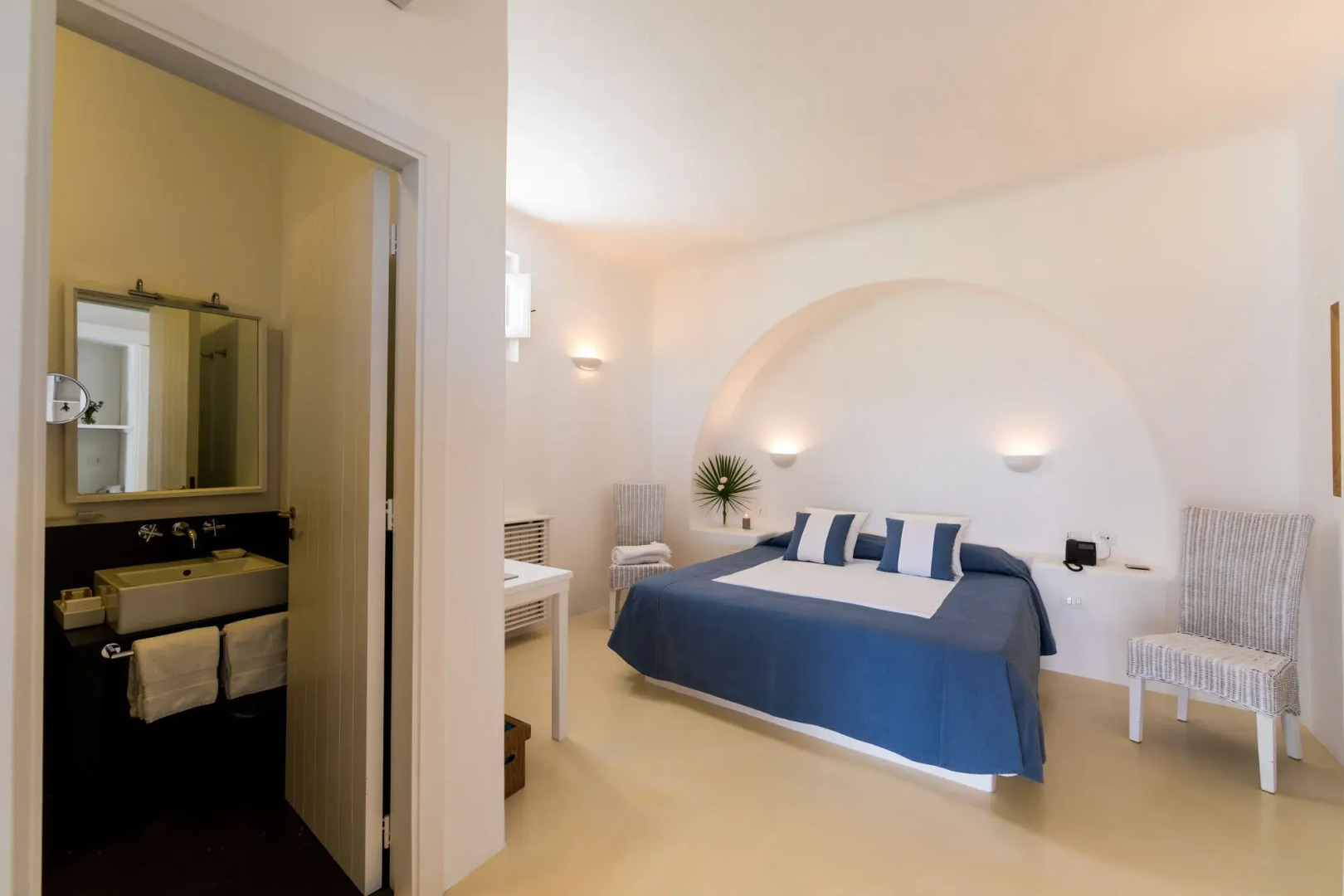 Capofaro Malvasia & Resort