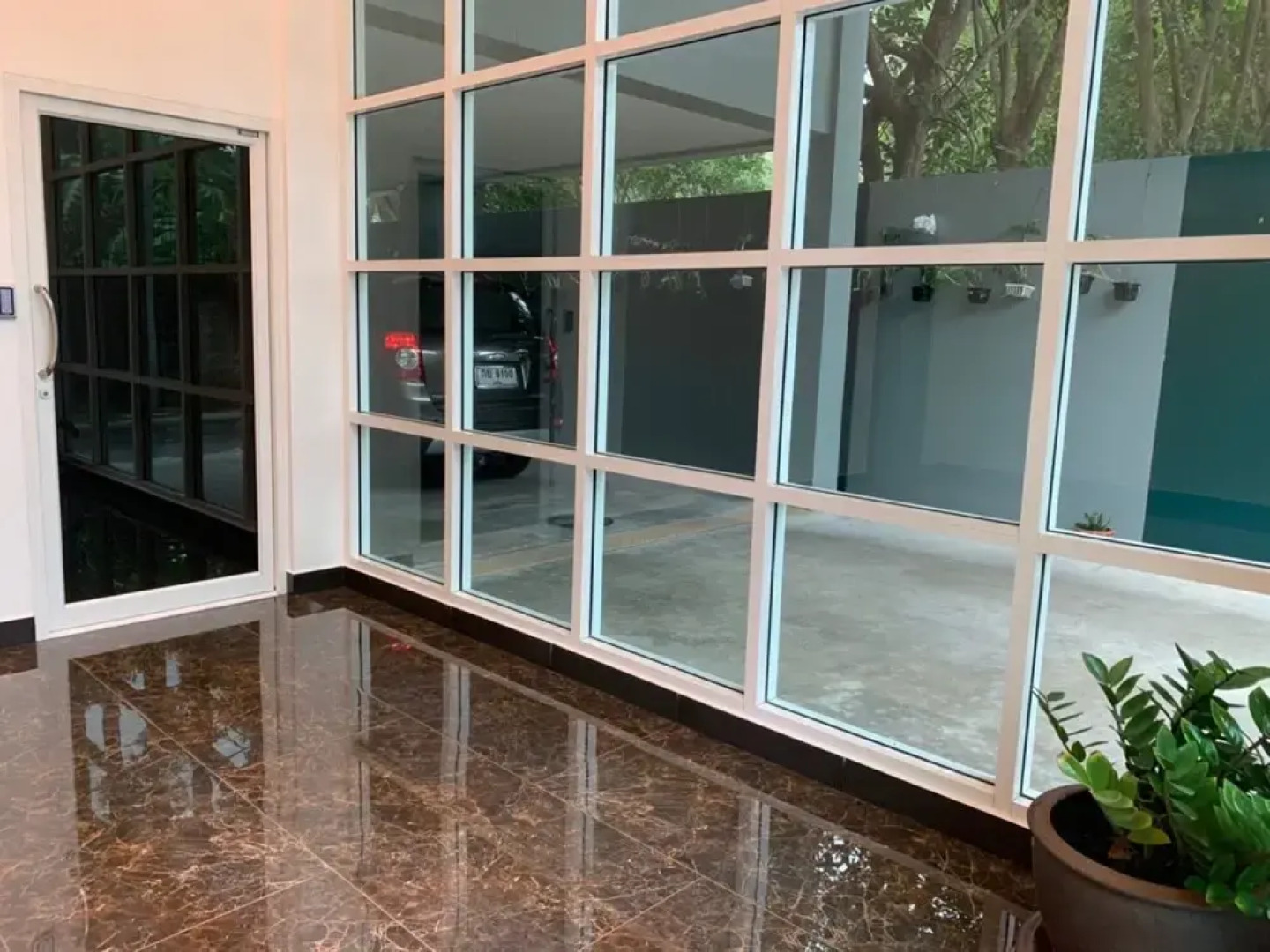 Le'da Private Hotel By Zuzu