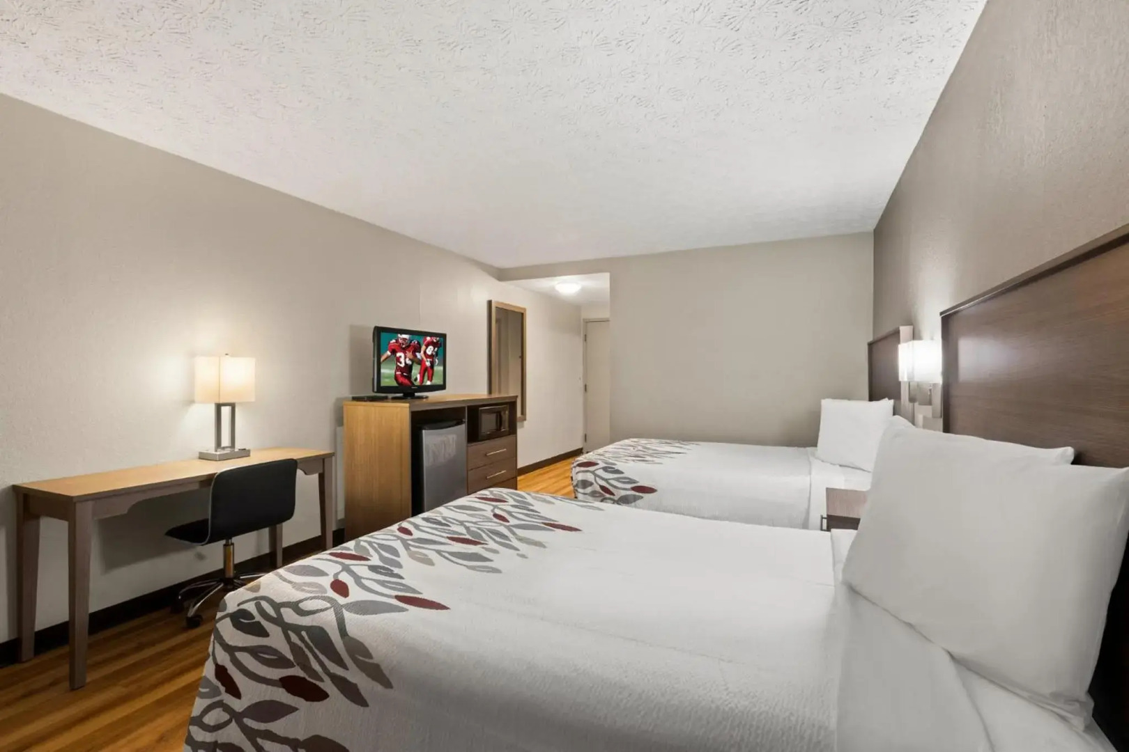 Red Roof Inn & Suites Newnan