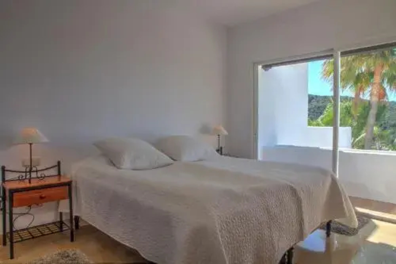 Penthouse with Sea Views