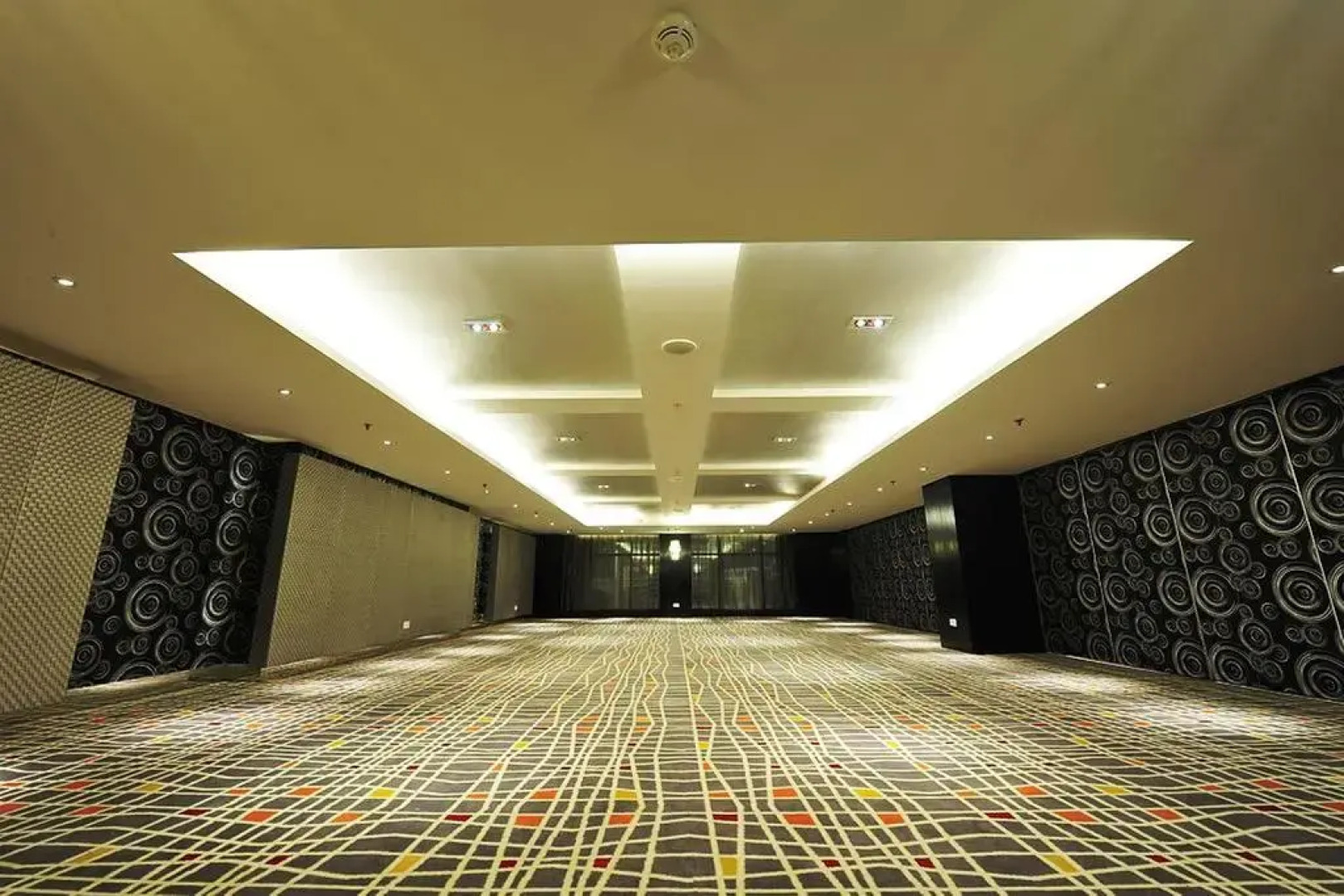 Ming Garden Hotel and Residences