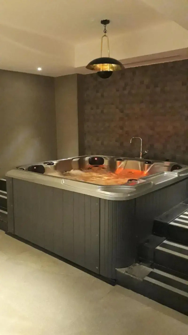 O by Tamara, Trivandrum