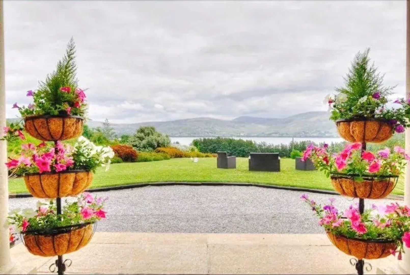 Lakeview Lodge Bed and Breakfast