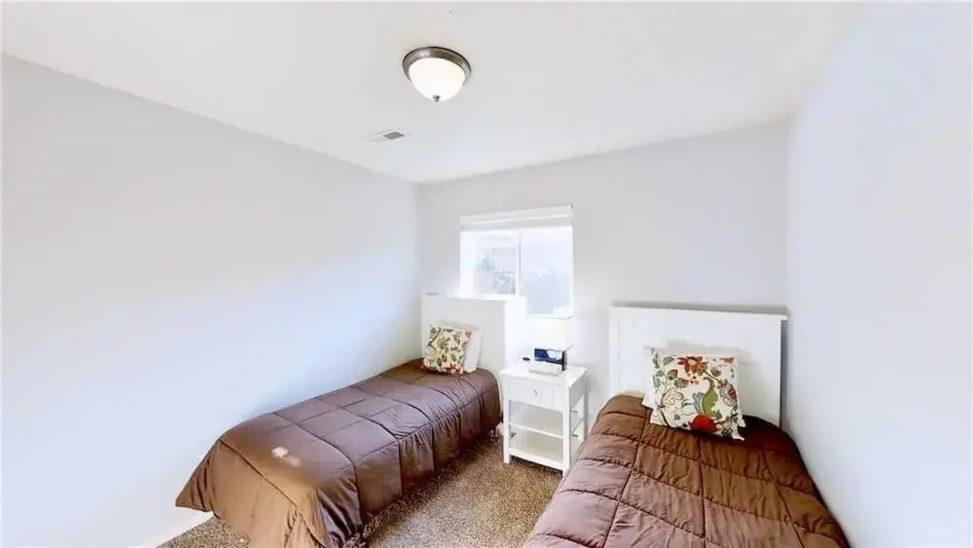 Canyonlands West 381 by RedAwning