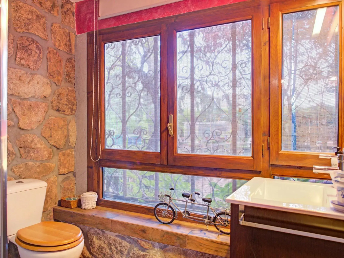 Rural Apartment in Galapagar with Garden, Pool and Spa