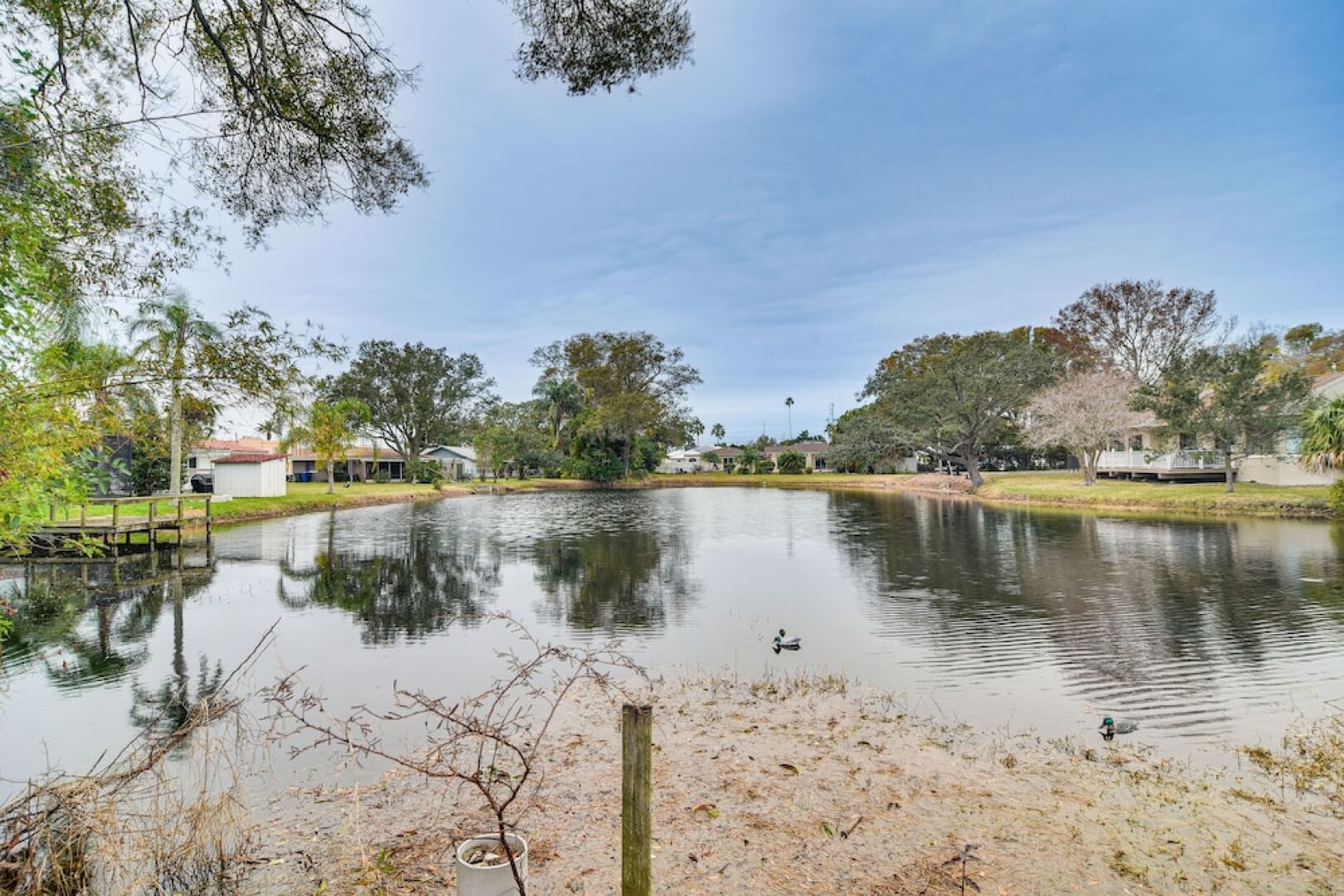 Vibrant Largo Home: Heated Pool, Lake Views!