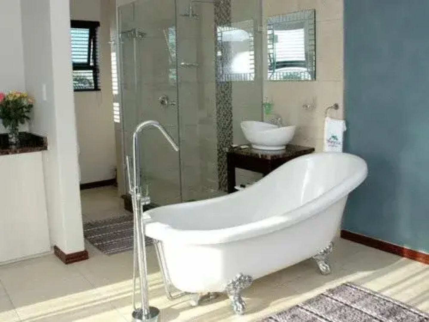 36 On Bonza Boutique Hotel