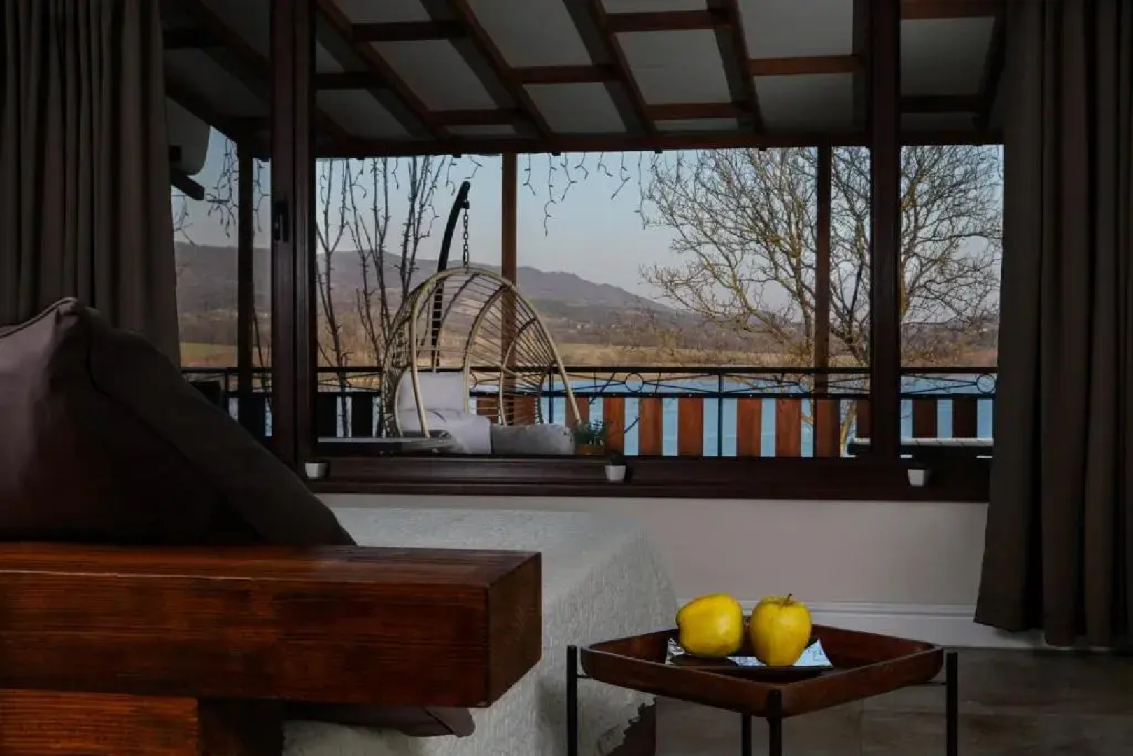 Semeen hotel i restorant Rajski zaliv