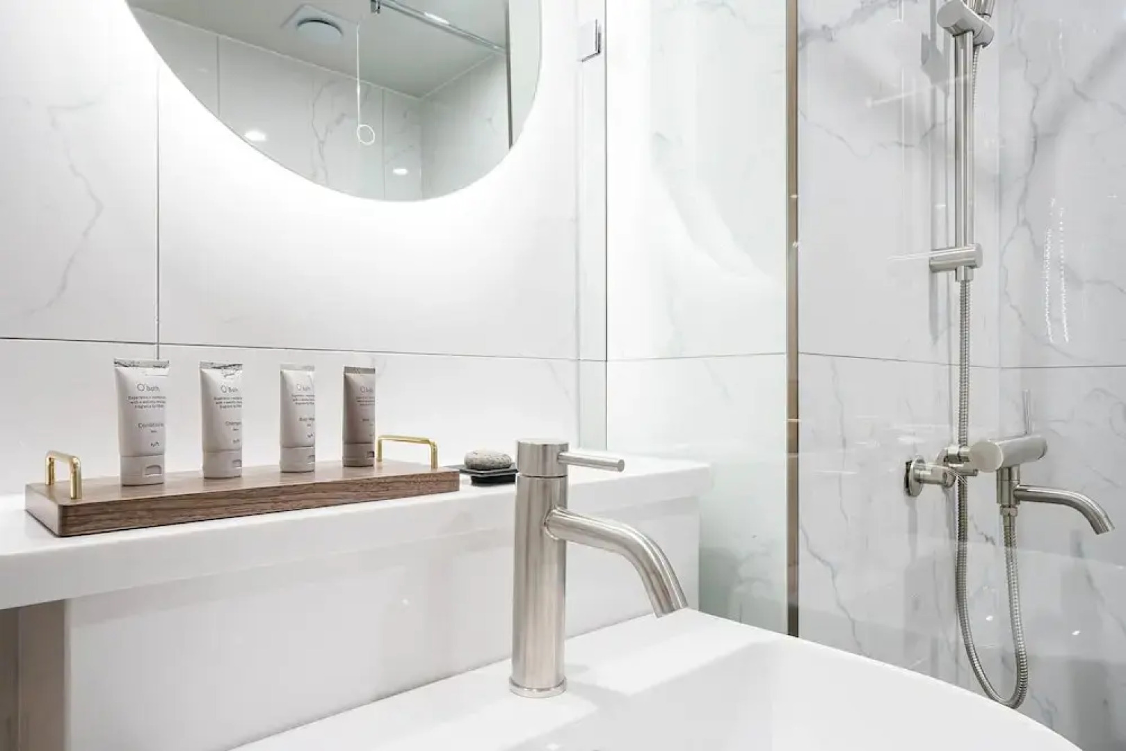 Brown Dot Hotel Ajung