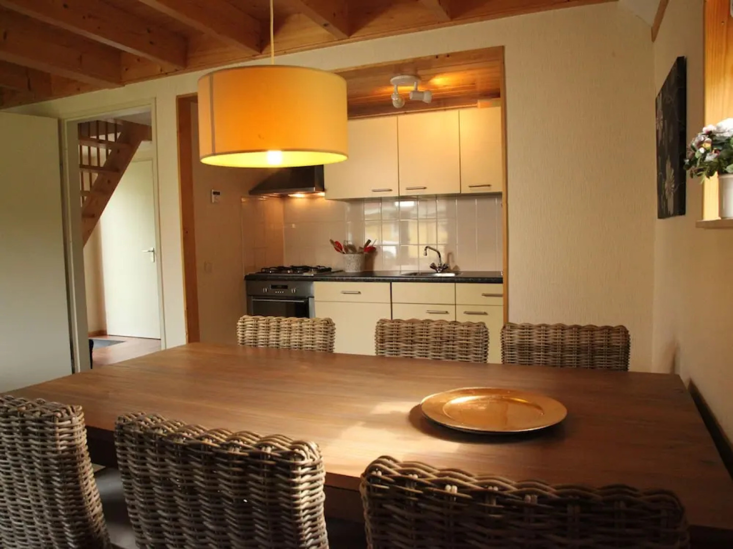 Cozy Holiday Home With two Bathrooms, Close to the Forest