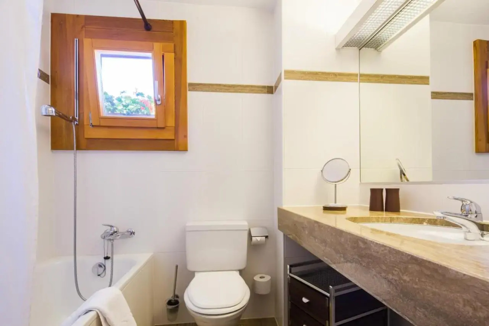 Club House 17 - One Bedroom