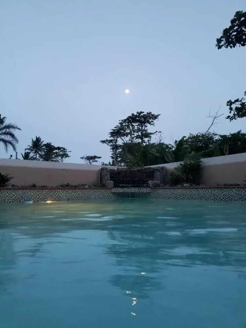 Picturesque Ocean View House With Private Pool Generator for Entire House