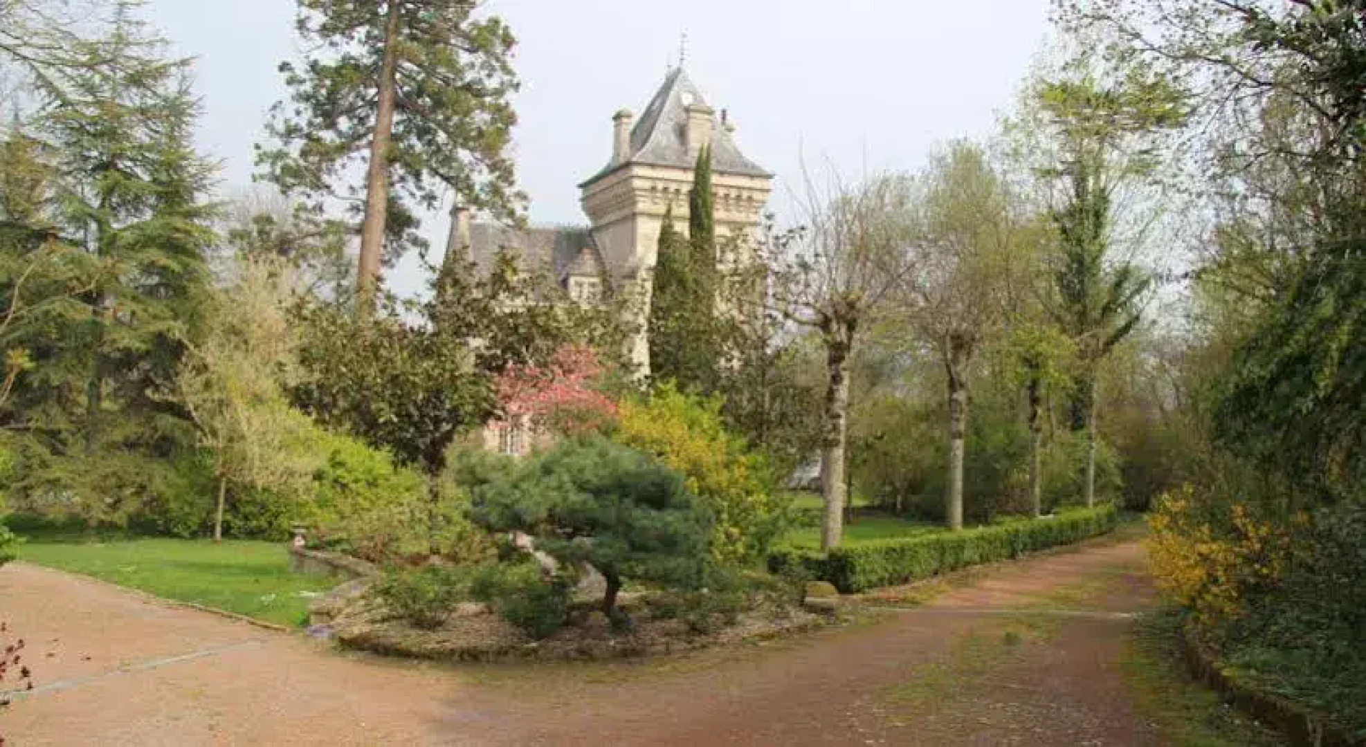 Chateau De La Fontenelle