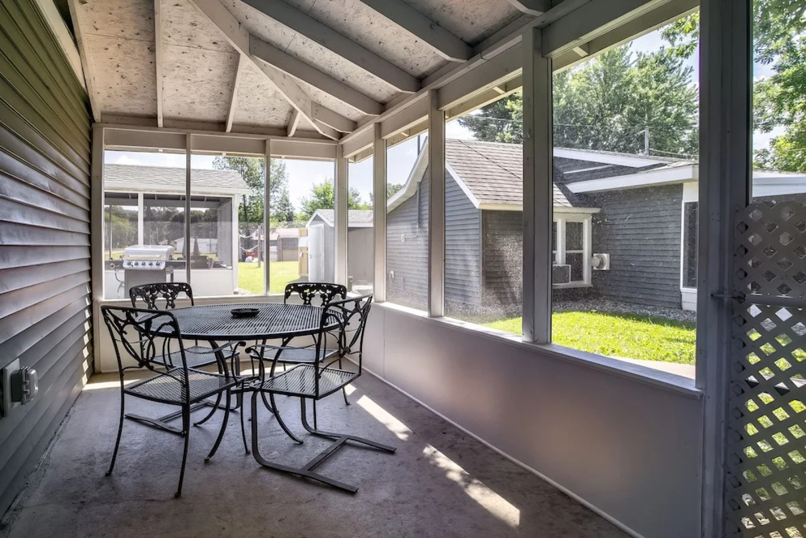 Big River Escape Riverside Cabins