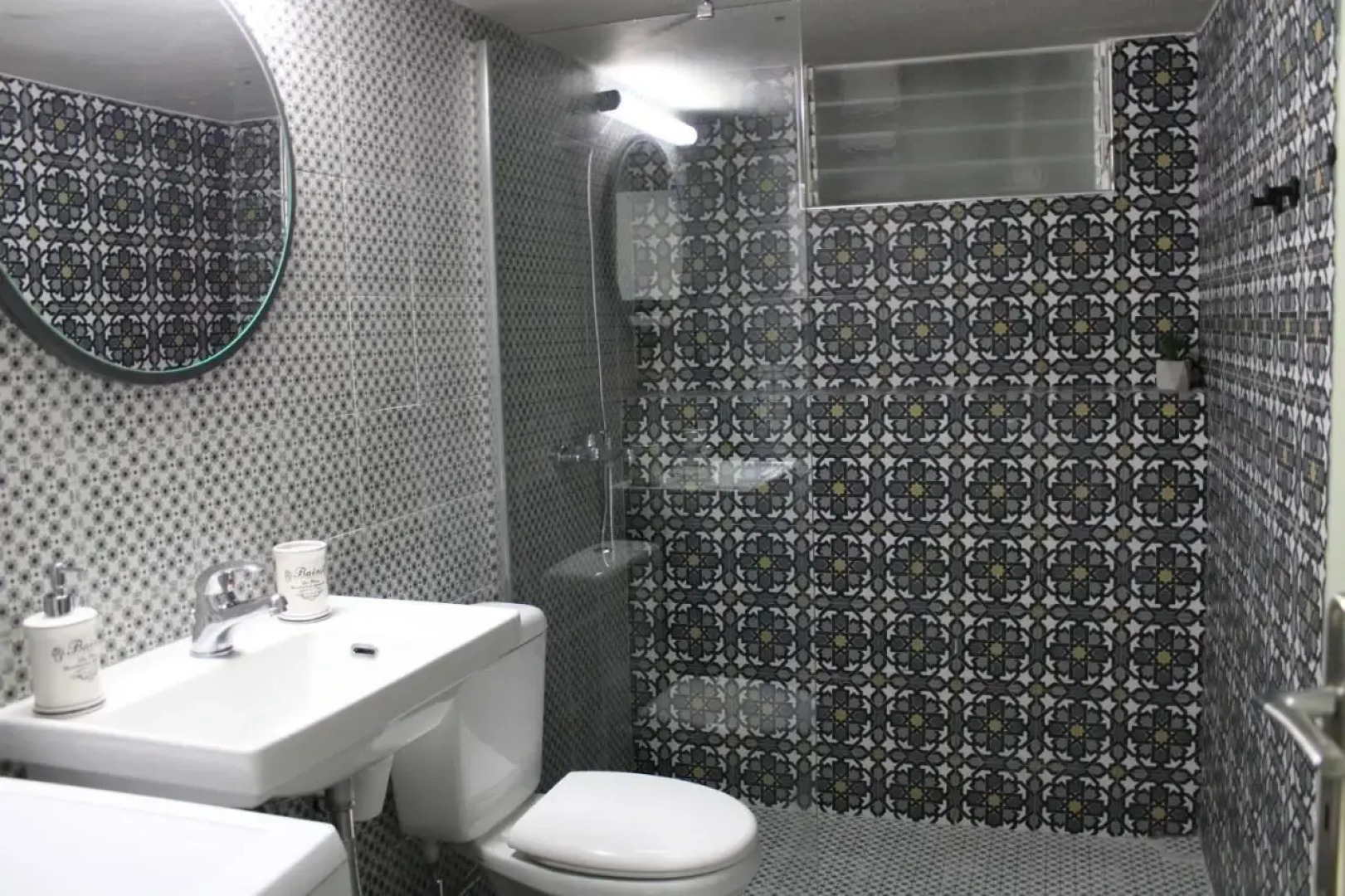 MASTER ROSE STUDIO in old town