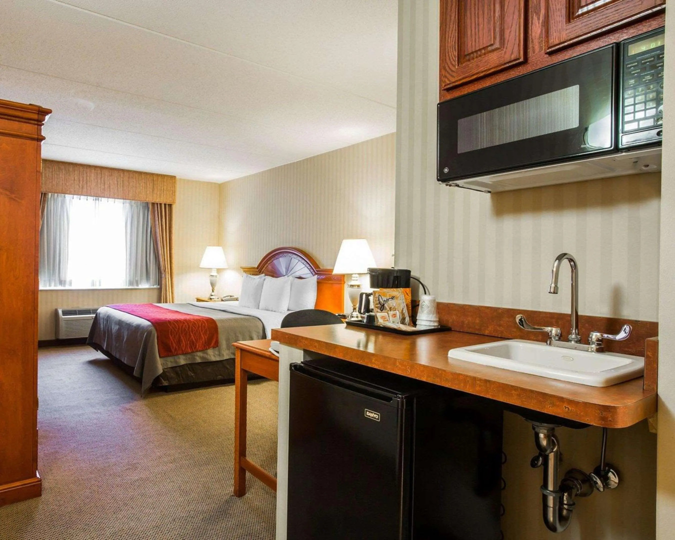 Holiday Inn Express & Suites Hawthorne Elmsford North by IHG