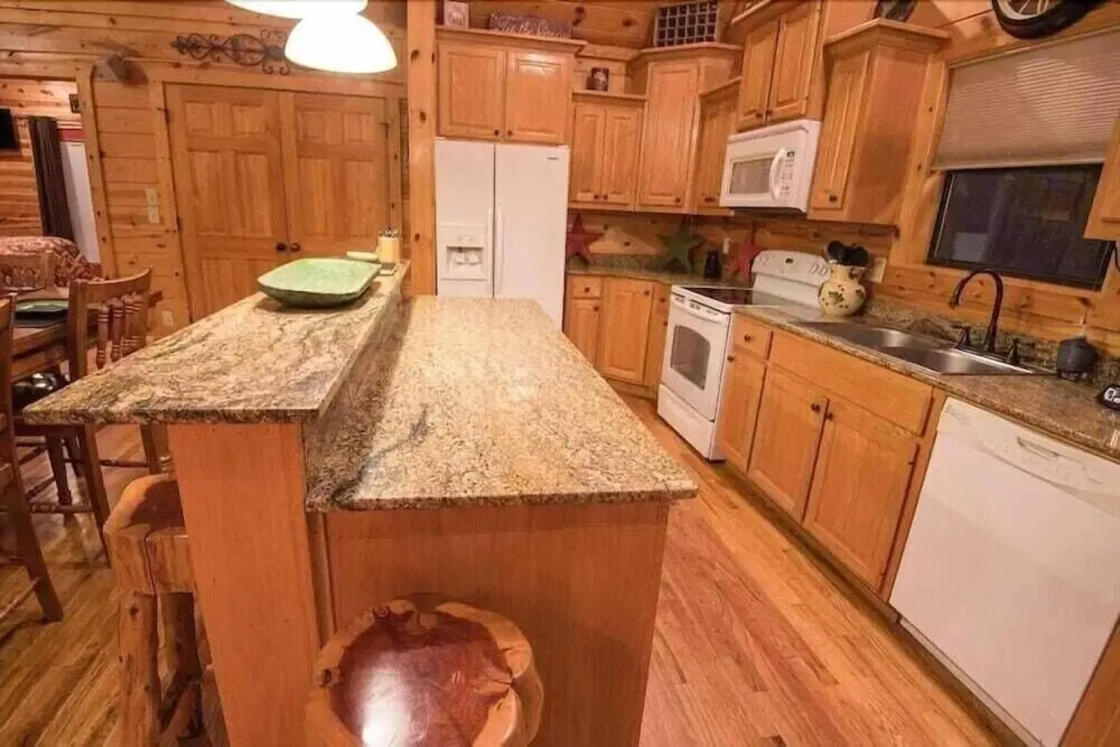 Four Pines Lodge - 3 Br Cabin