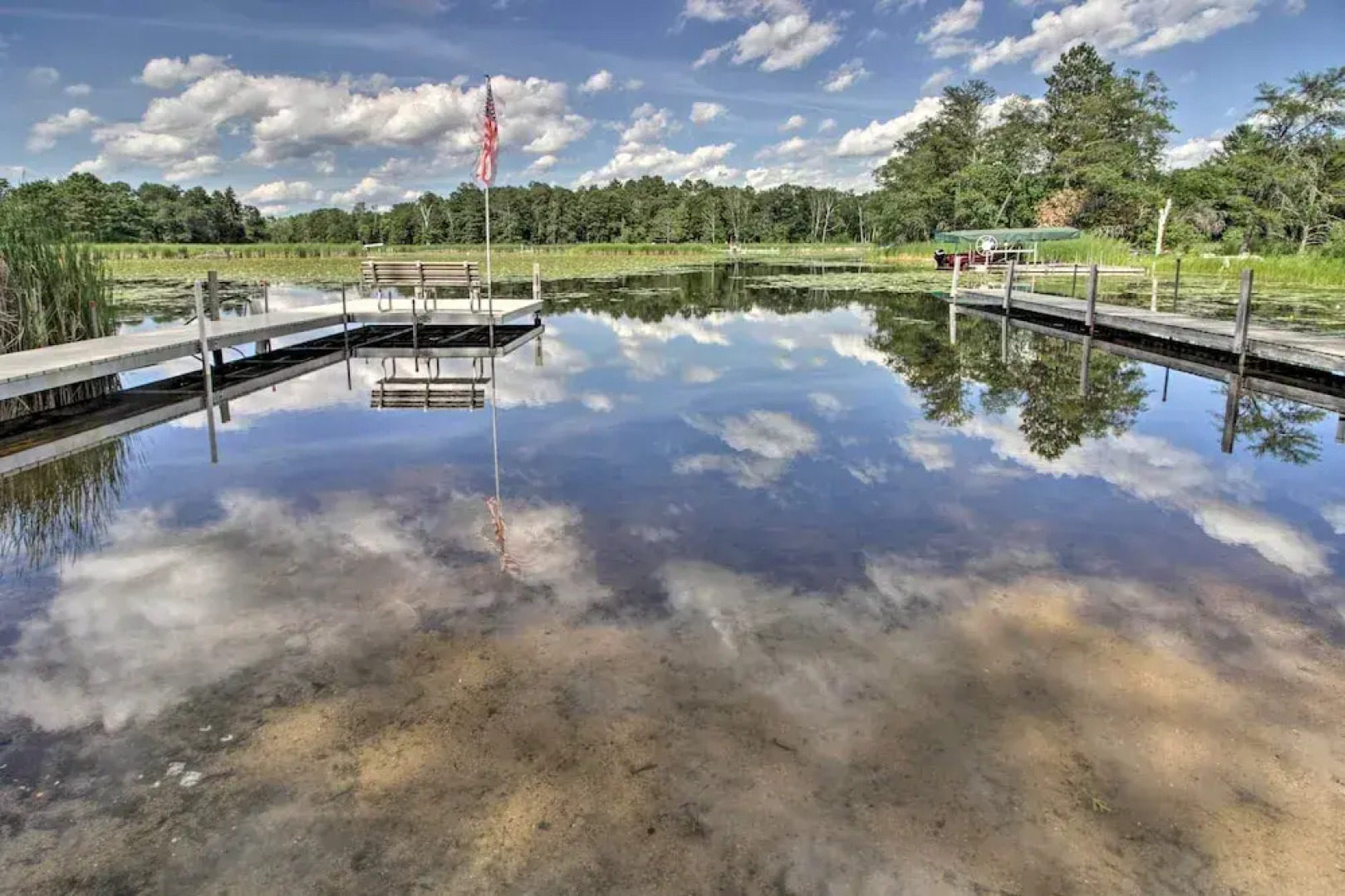 Spacious Cabin on Cross Lake: Treehouse & Sauna!