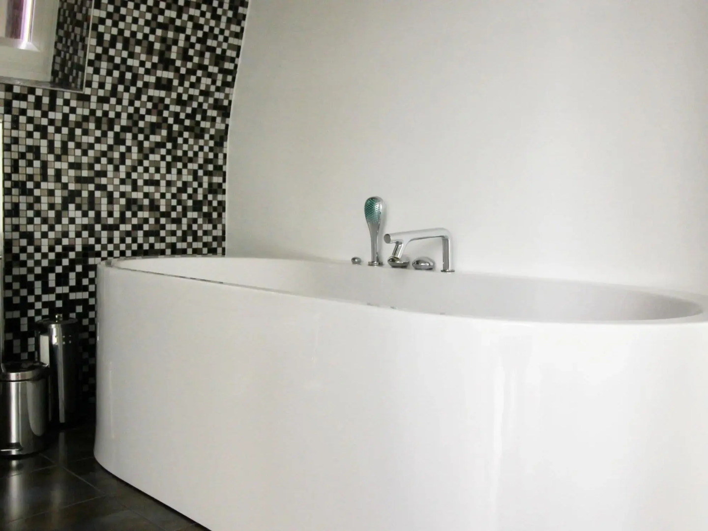 A holiday home in Geierswalde with a roof terrace