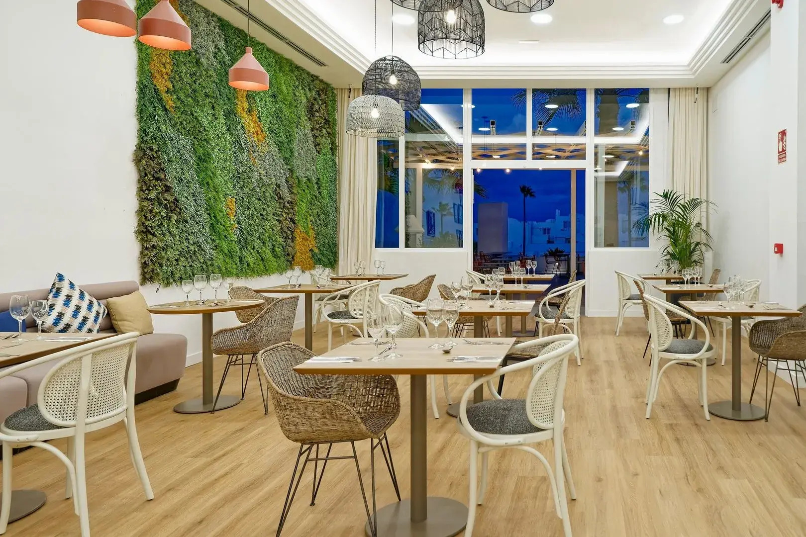 Отель BLUESEA Golden Beach