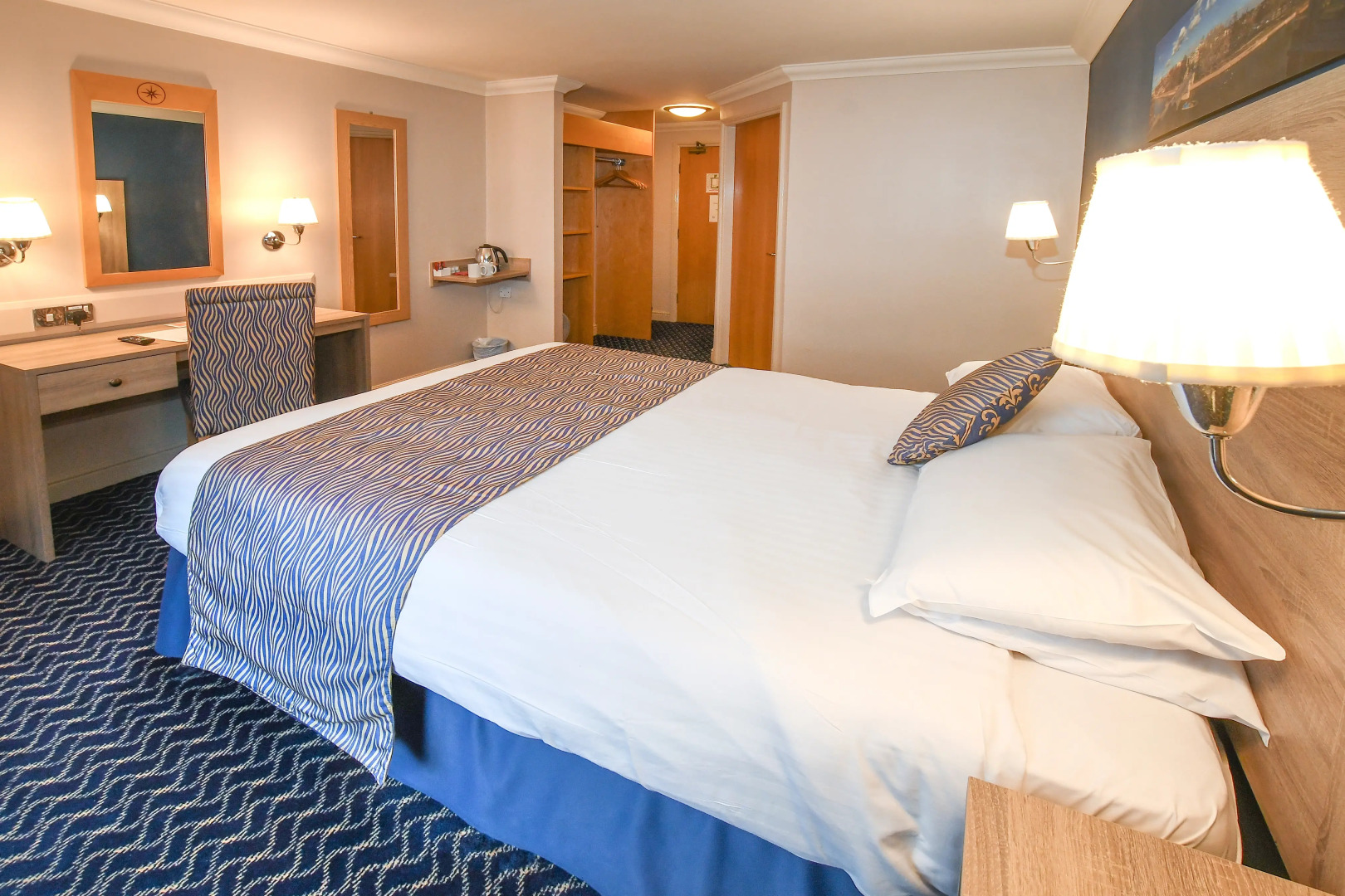 The Queens Hotel & Victoria Cloisters