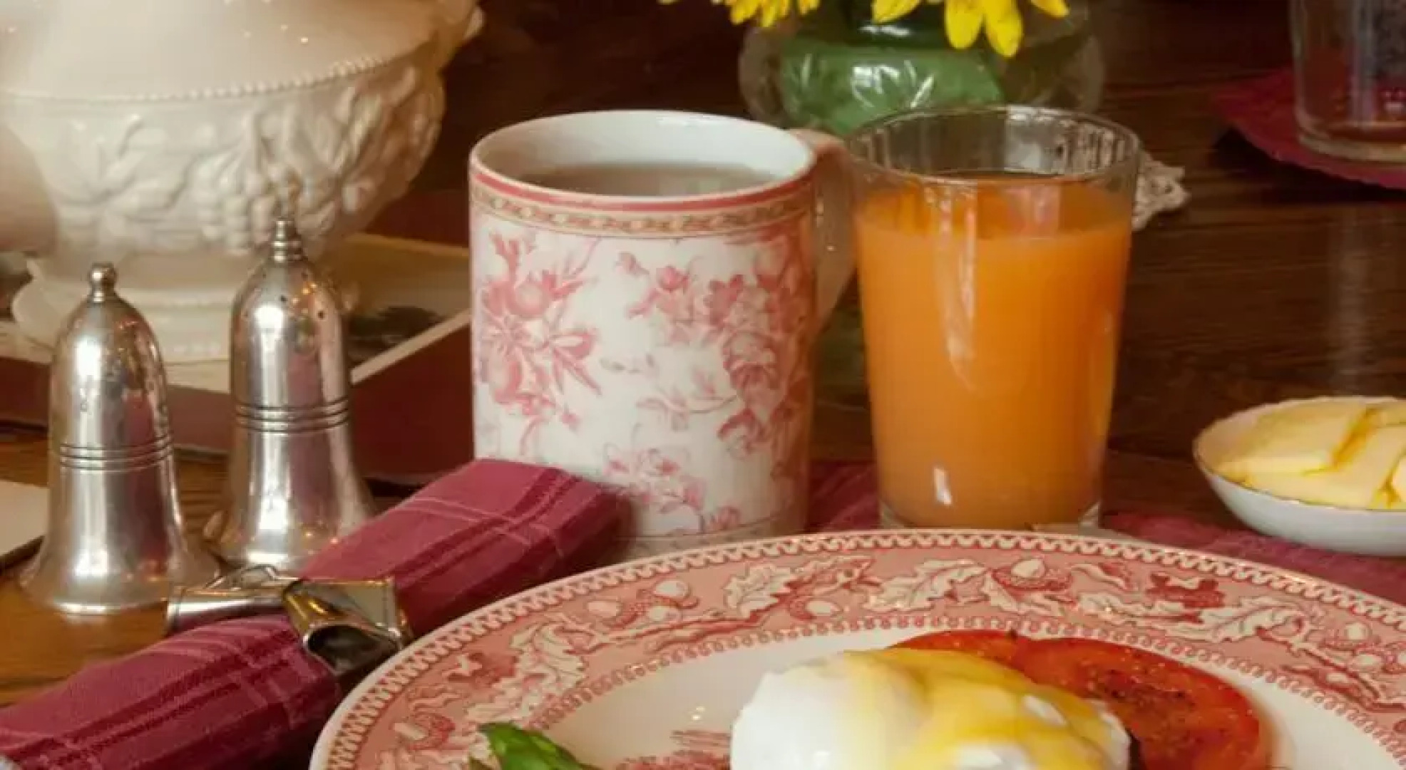 Applewood Manor Bed & Breakfast