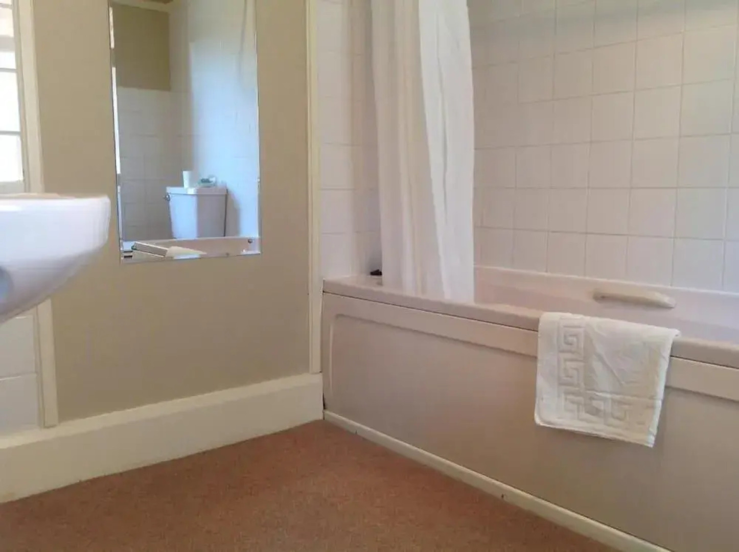 Peak Weavers Rooms & Restaurant