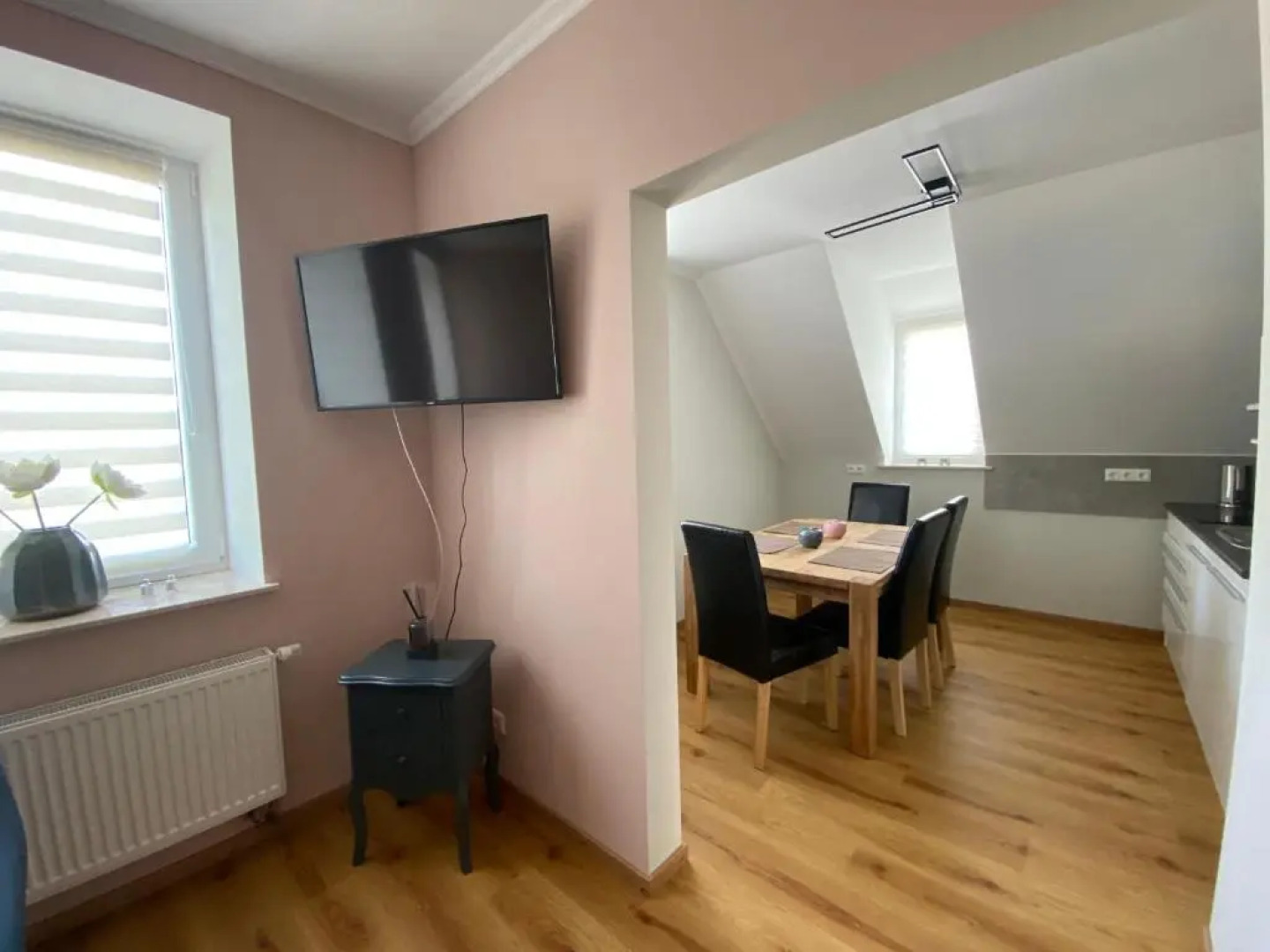 Schöne drei Raumwohnung. Hell,stilvoll, gemütlich.