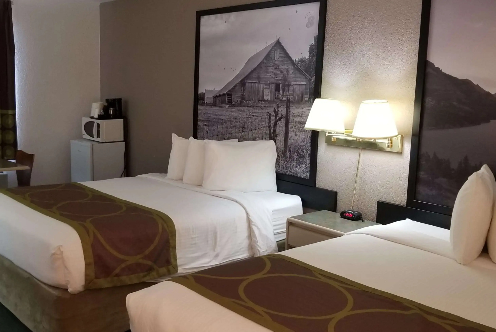 Super 8 by Wyndham Pincher Creek AB