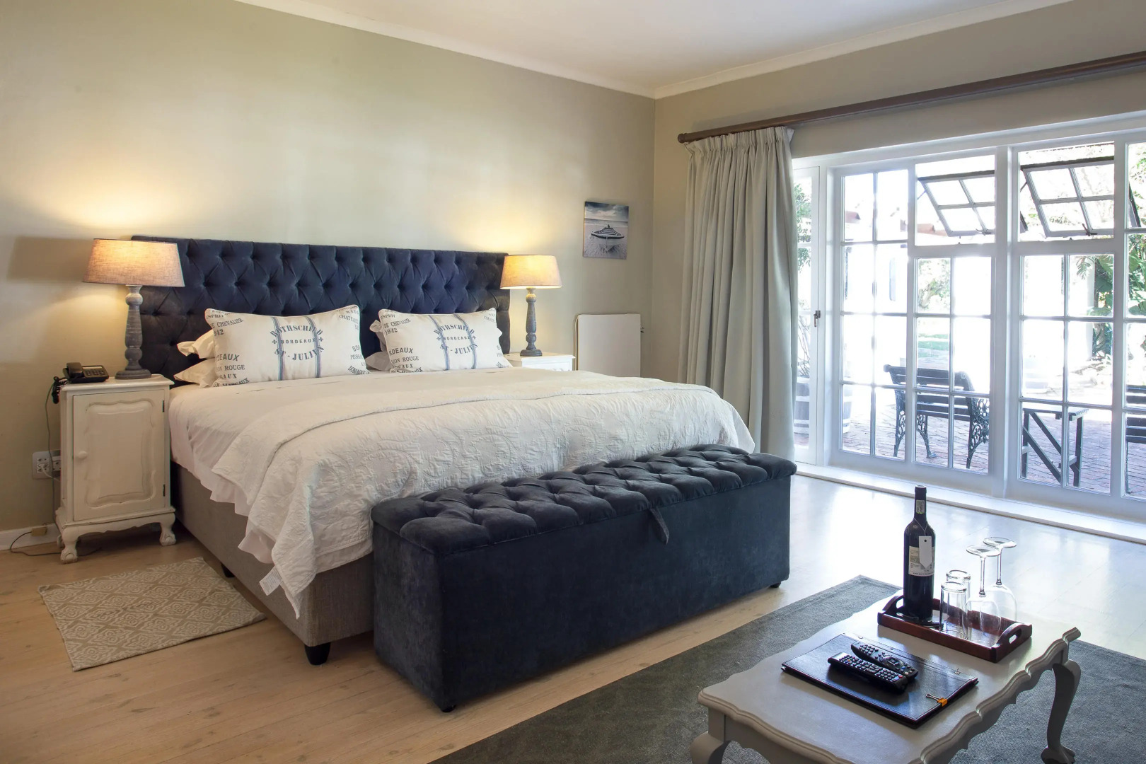 Whale Rock Luxury Lodge