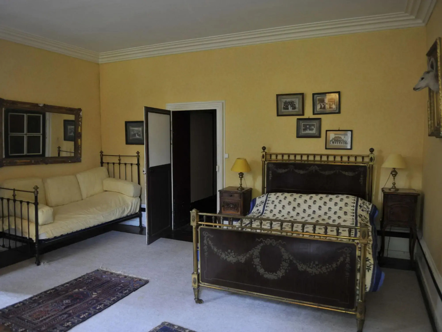 Vintage Mansion in Saint-aubin-sur-loire With Pool